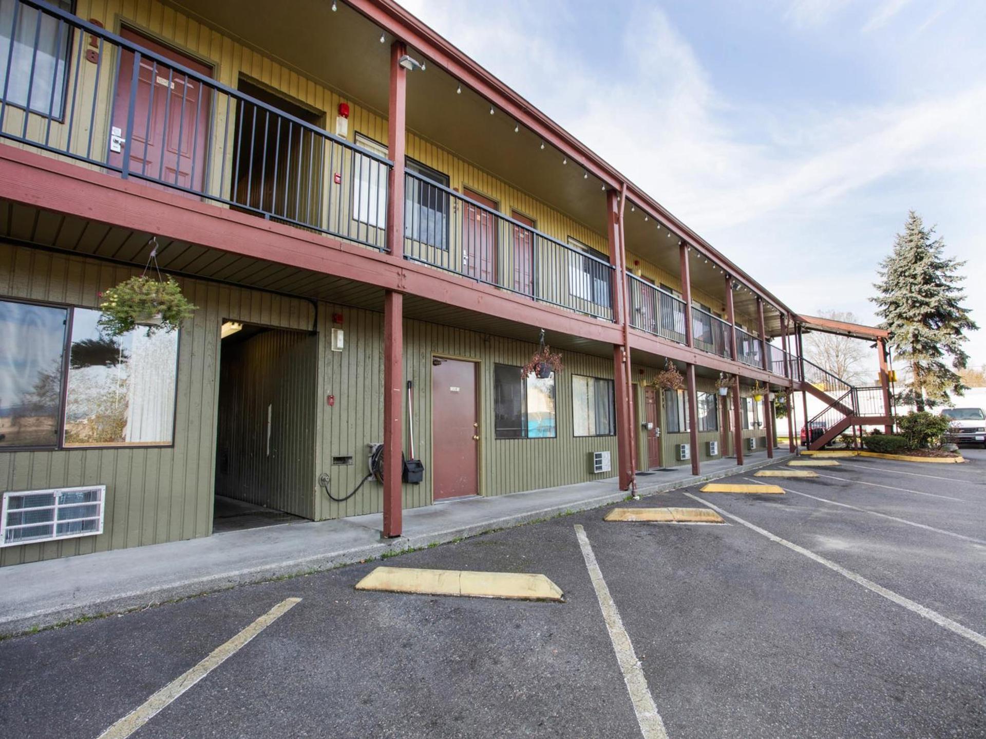 Arlington Motor Inn photo 4