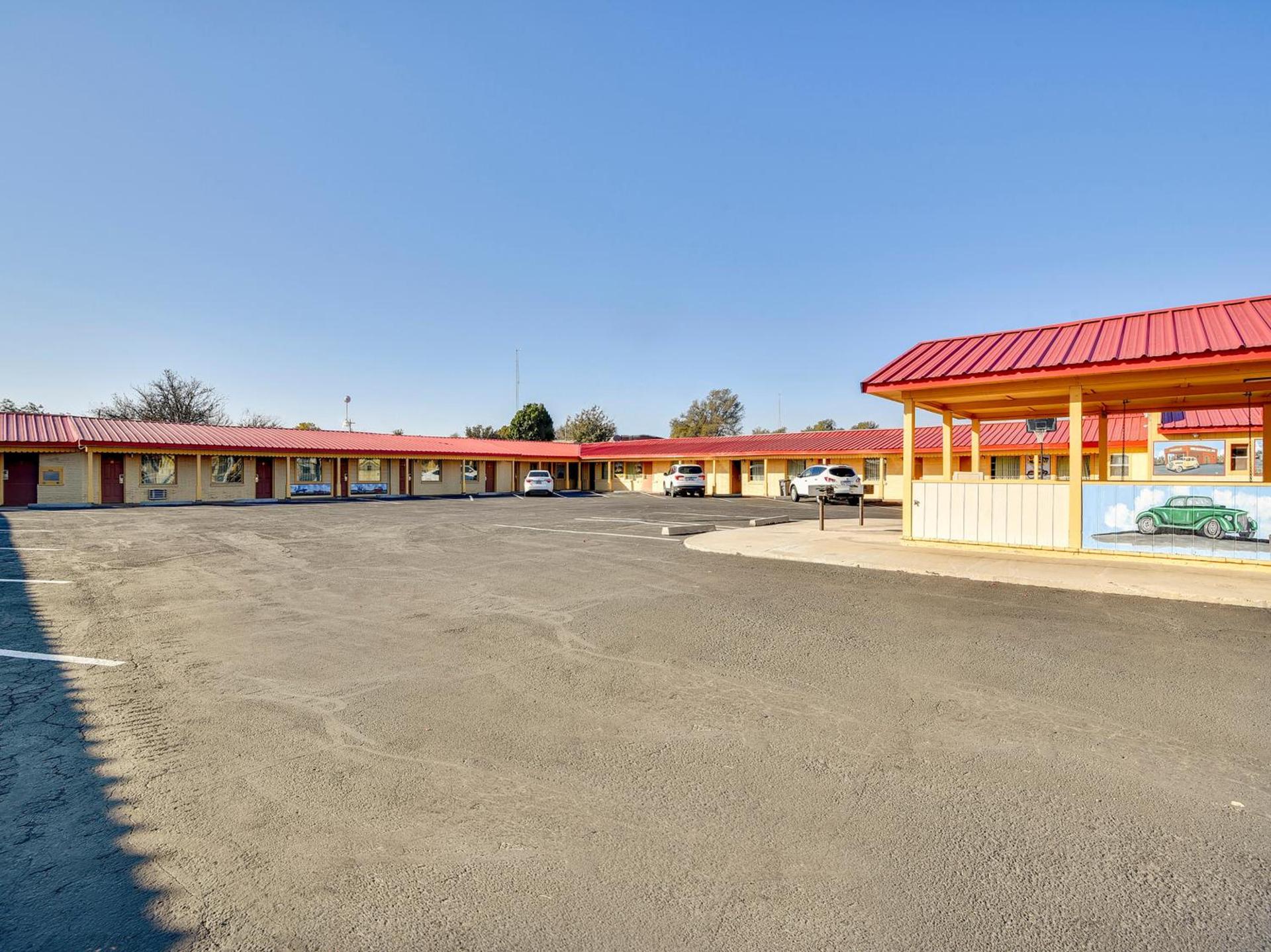 Route 66 Inn photo 10