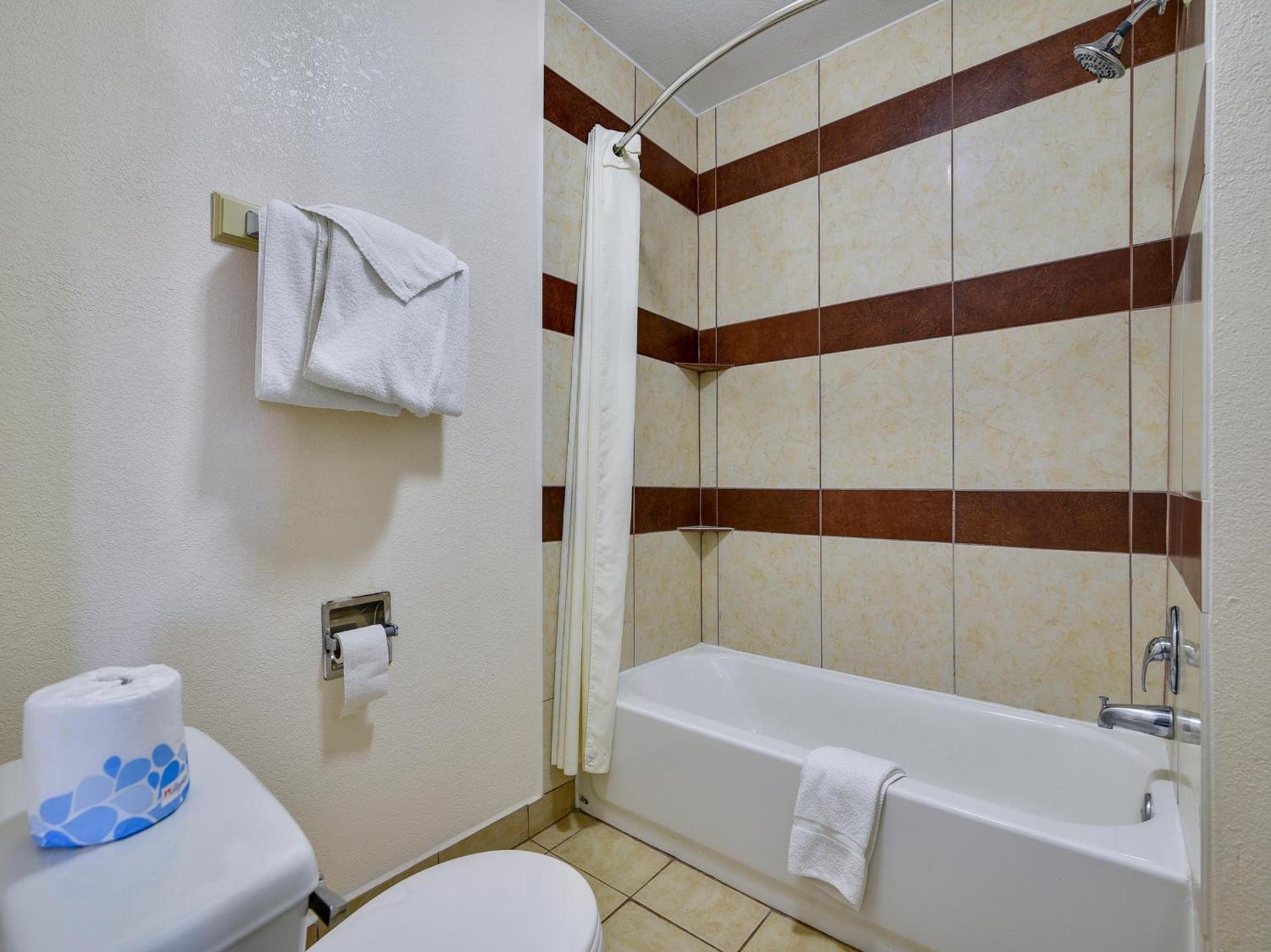 Route 66 Inn photo 4