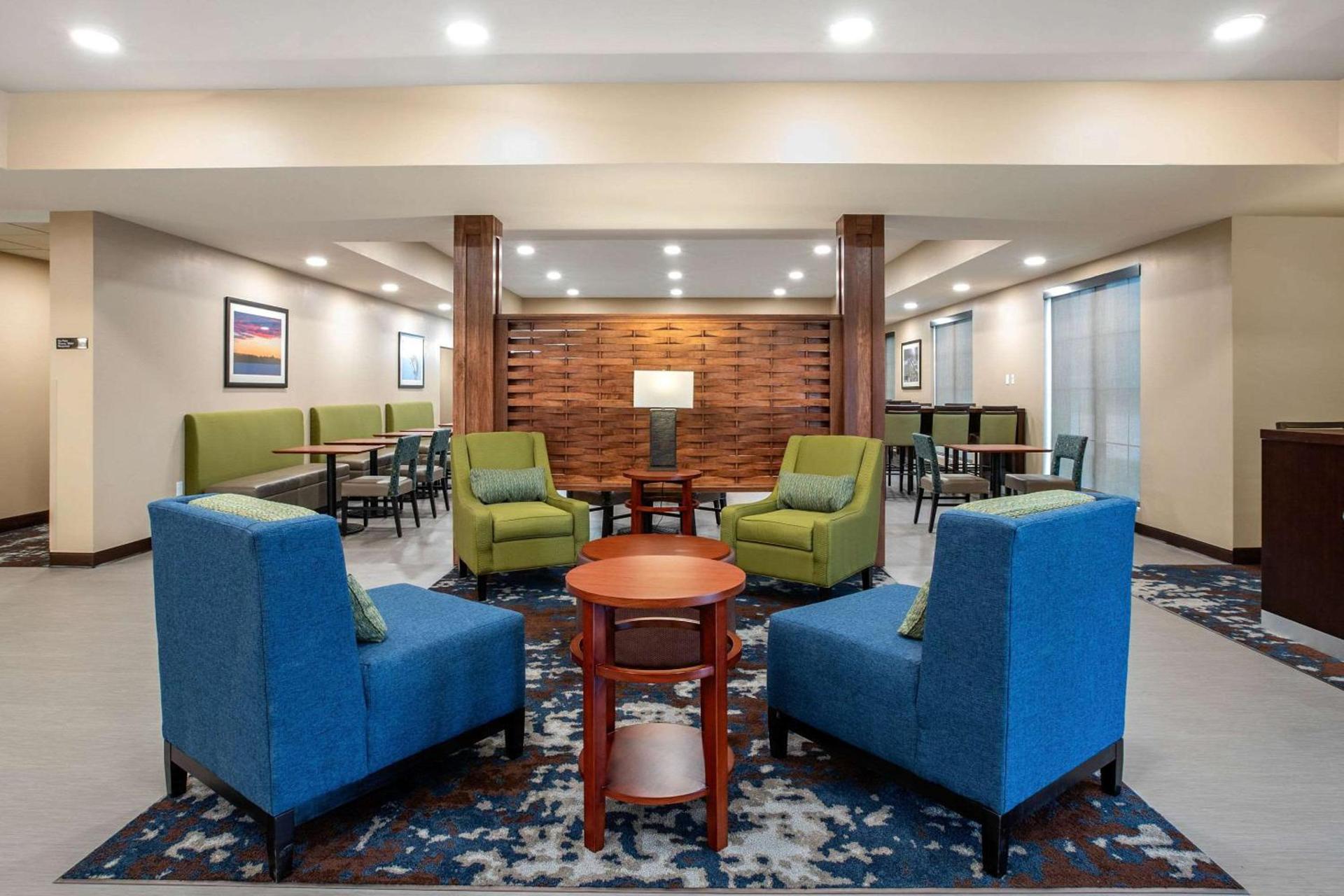 Comfort Inn & Suites Ames near ISU Campus photo 5