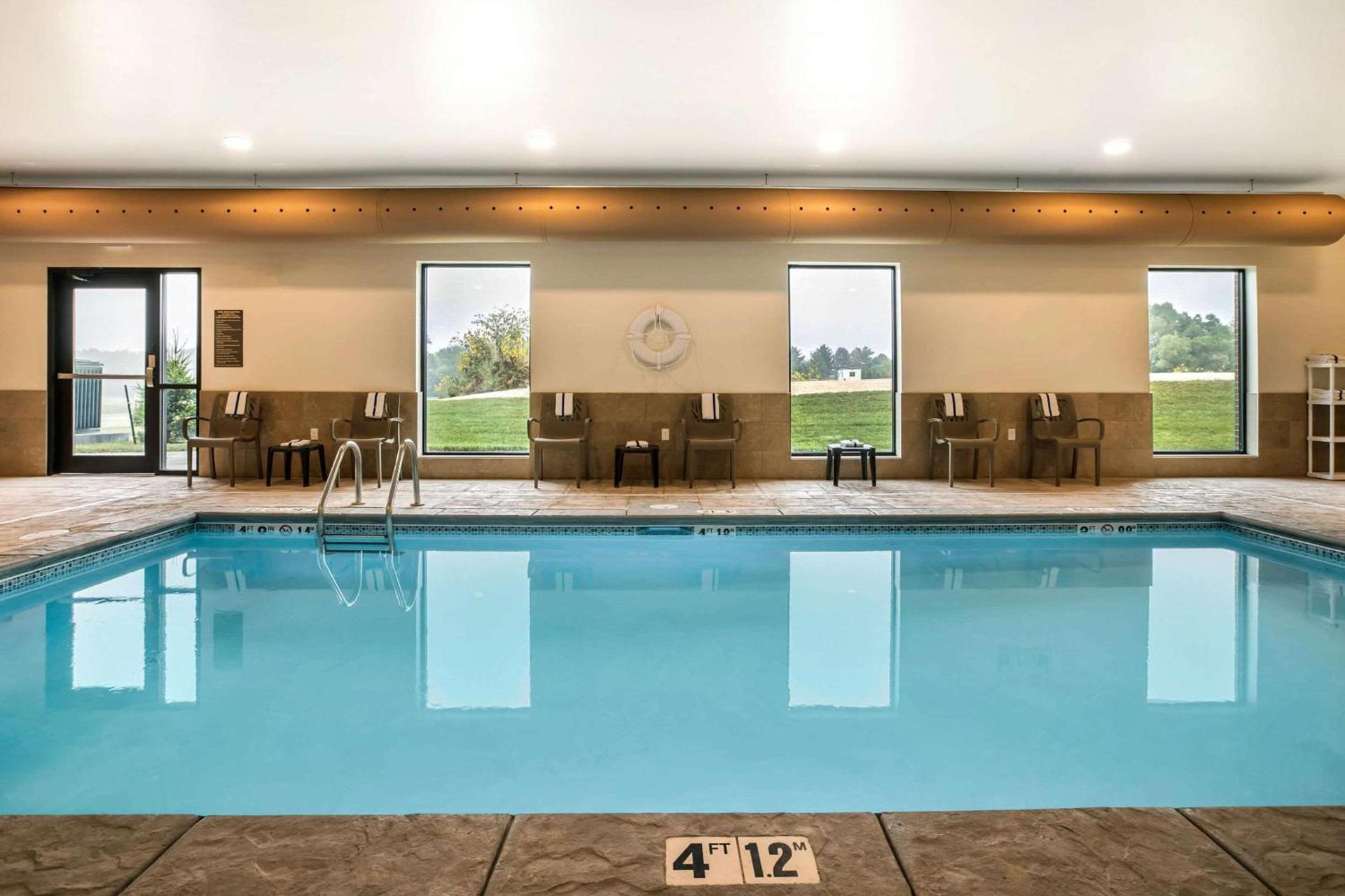 Comfort Inn & Suites Ames near ISU Campus photo 18
