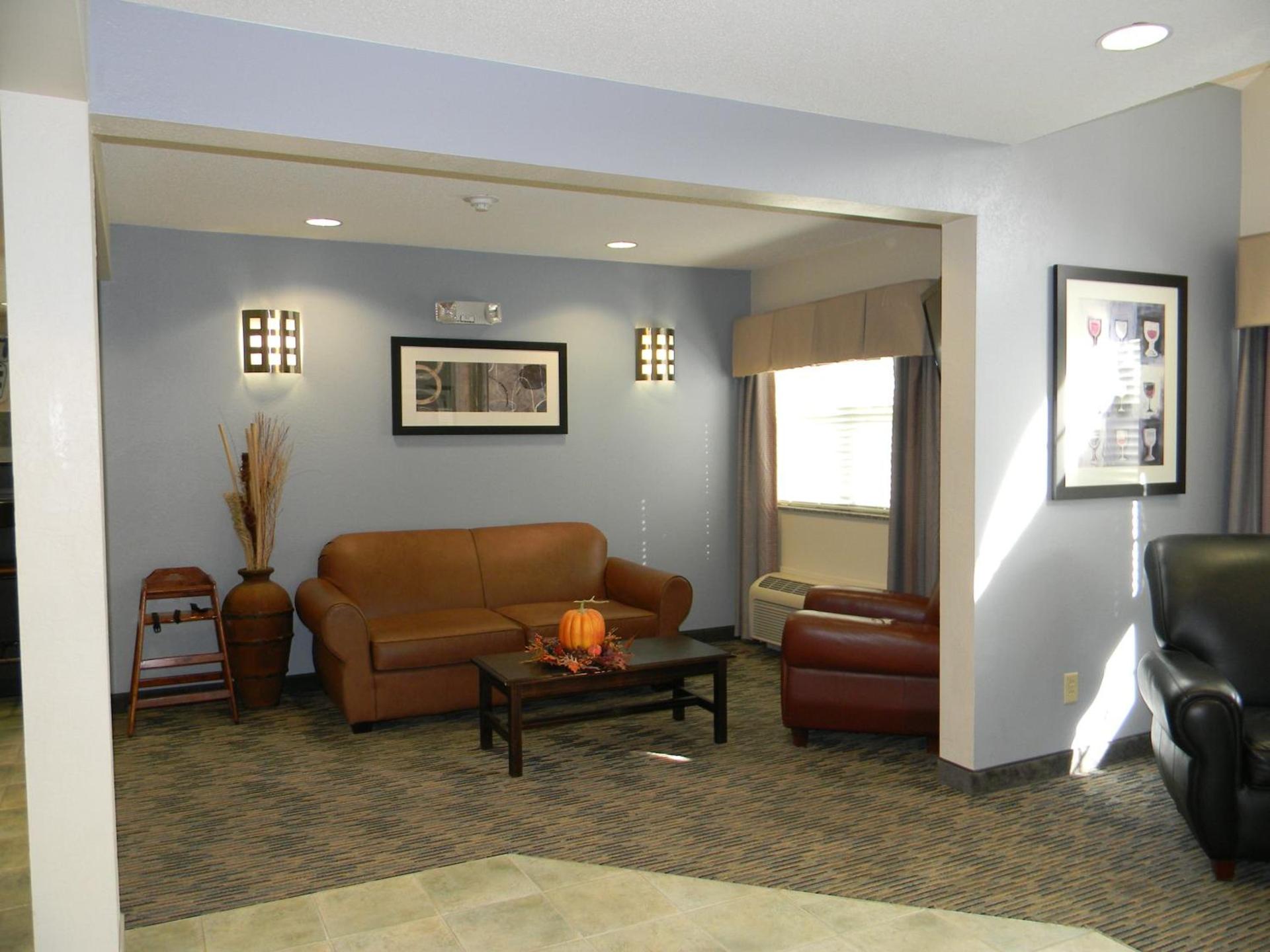 Microtel Inn & Suites Bath photo 18