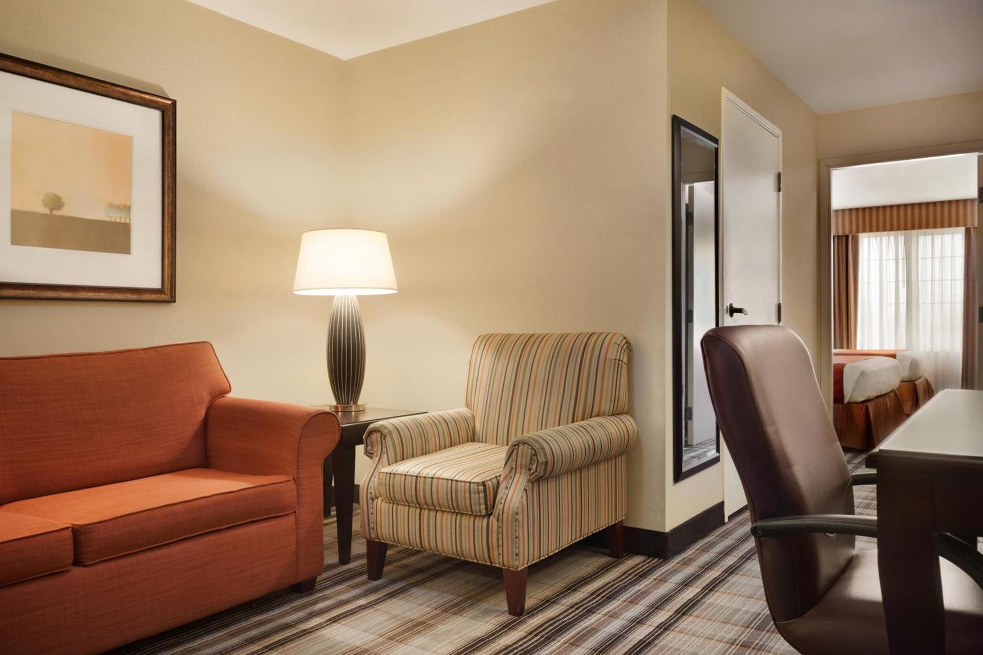 Country Inn & Suites by Radisson, Lexington, VA photo 21