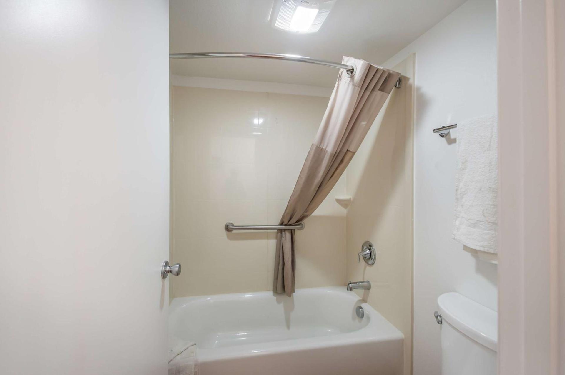 Motel 6-Odenton, MD - Fort Meade photo 17