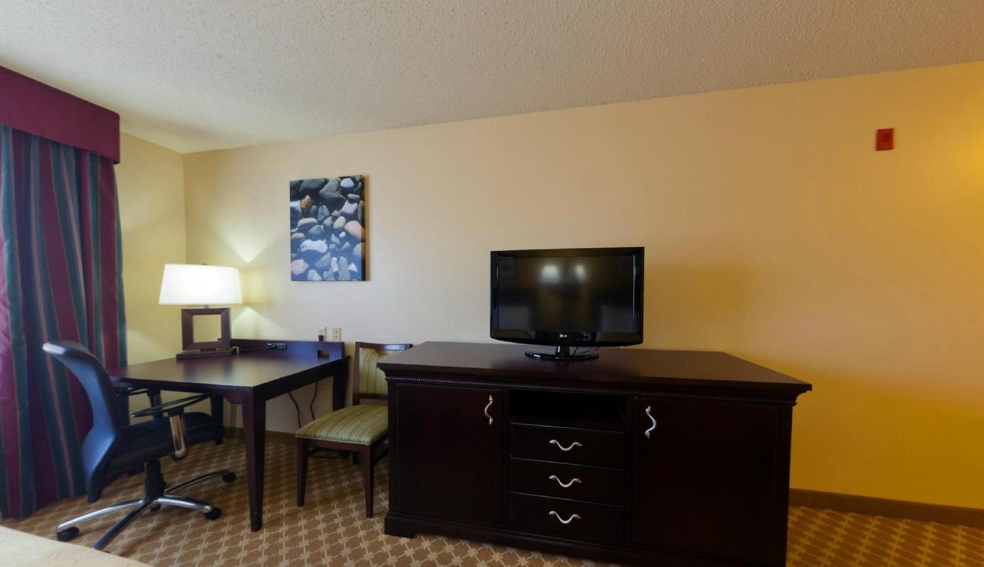 Country Inn & Suites by Radisson, Sioux Falls photo 21