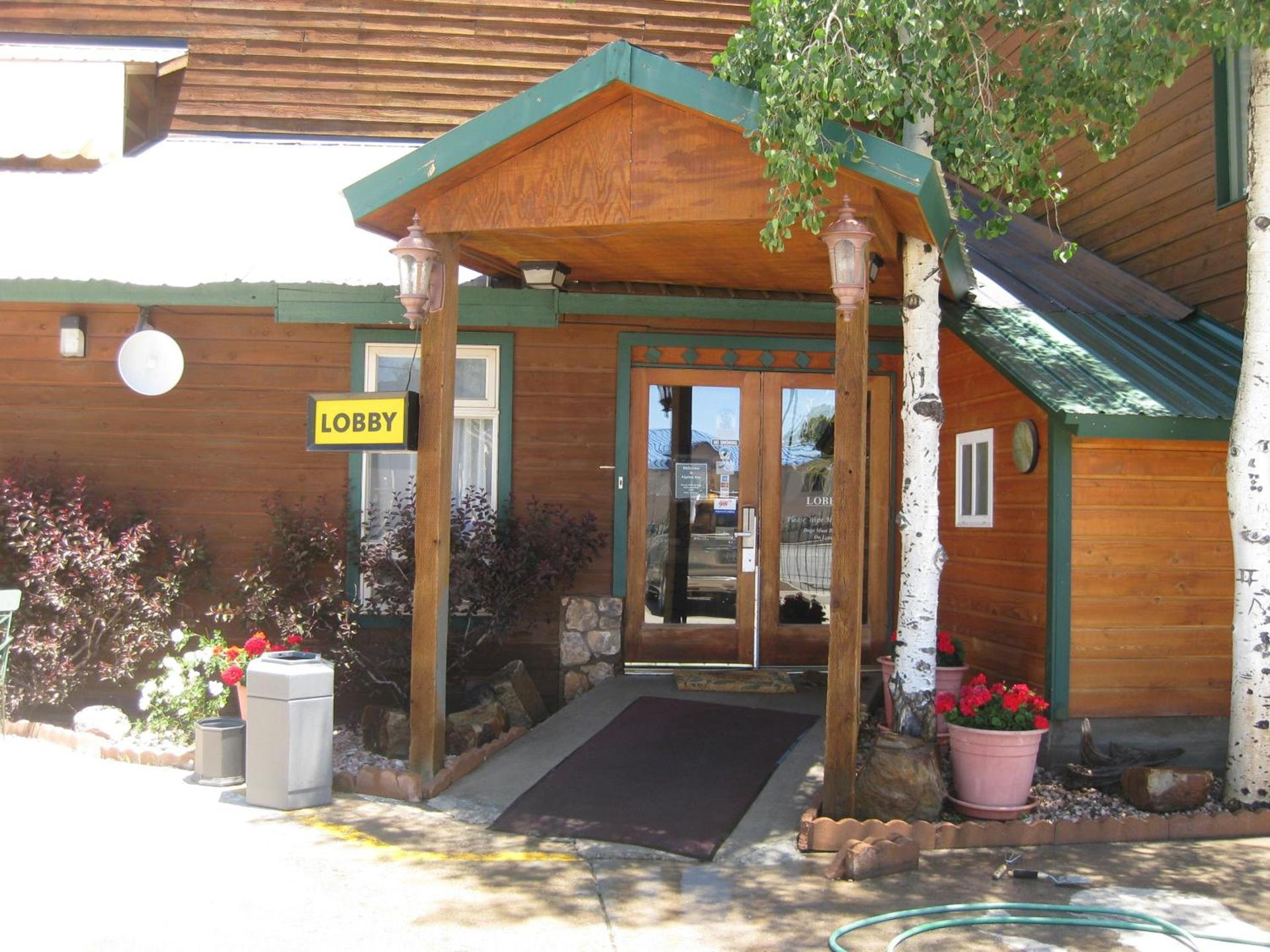 Alpine Inn photo 30