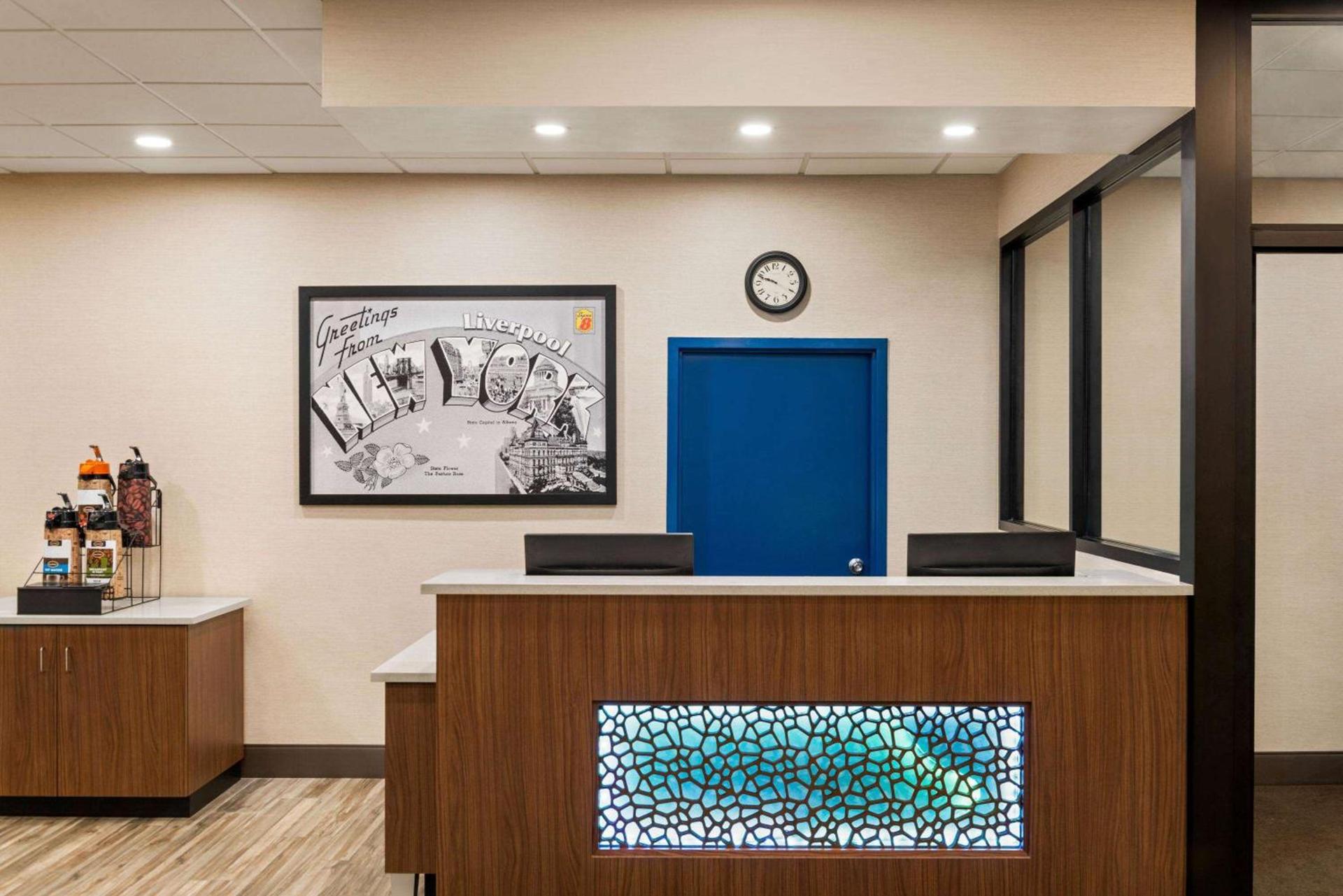 Super 8 by Wyndham Liverpool/Syracuse North Airport photo 28