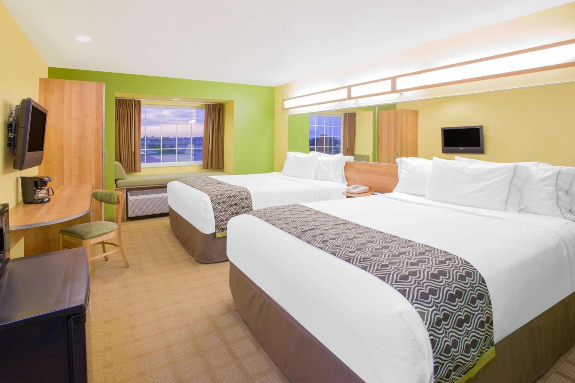 Microtel Inn & Suites by Wyndham Delphos photo 6