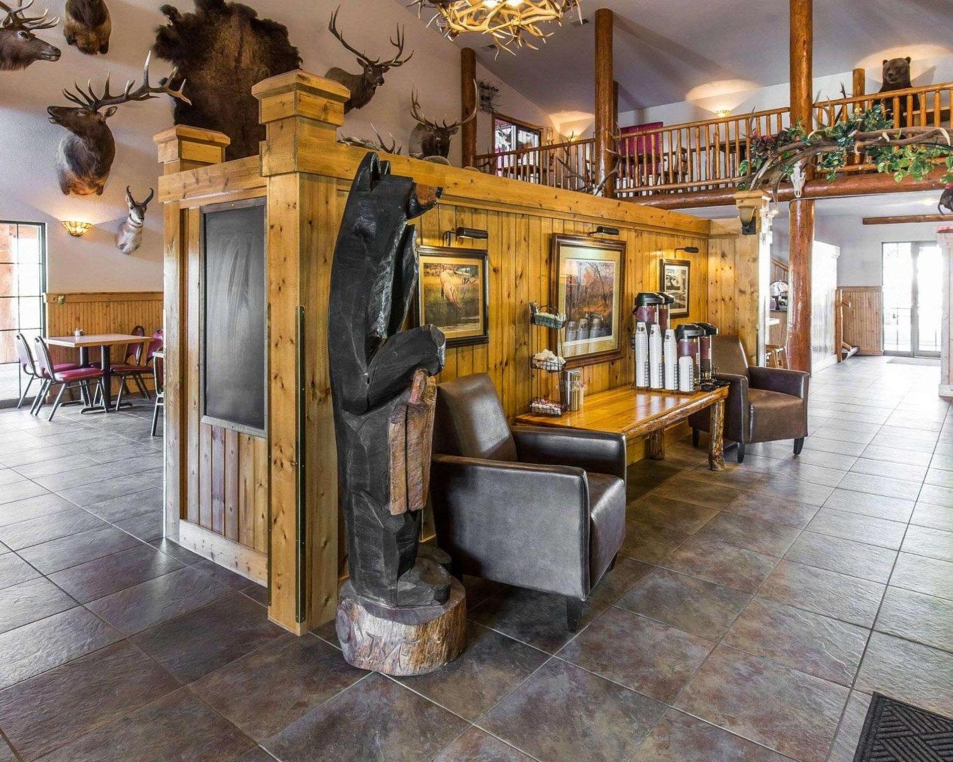 The Antler Lodge - Gardiner photo 9