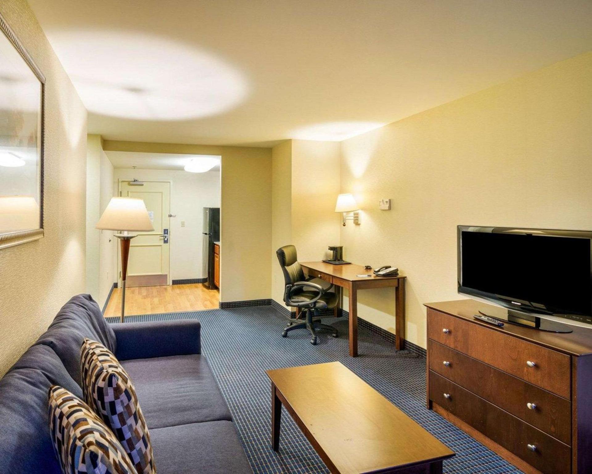 Mainstay Suites Dover photo 15