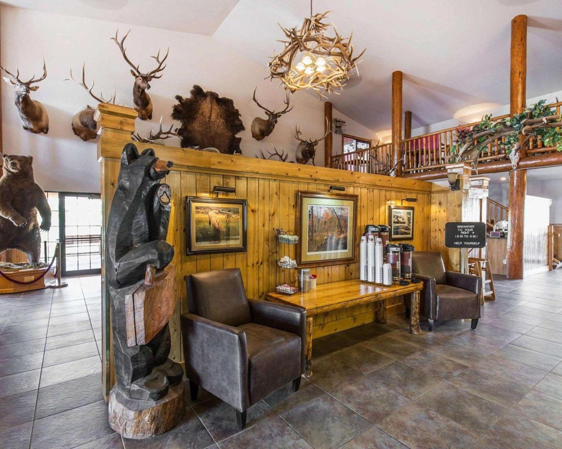 The Antler Lodge - Gardiner photo 3
