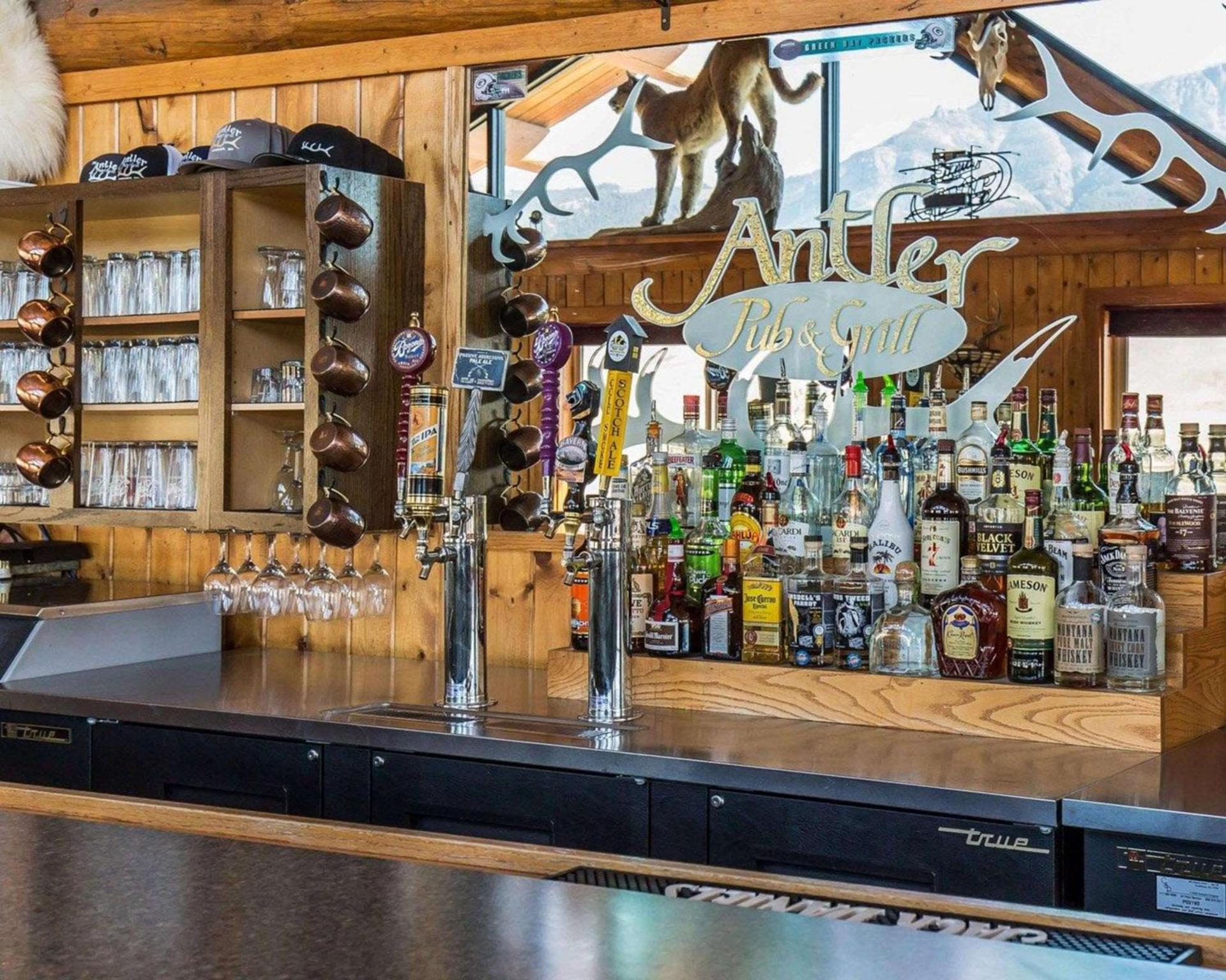 The Antler Lodge - Gardiner photo 15