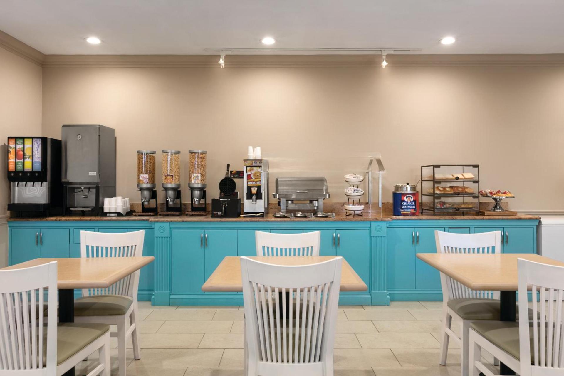 Country Inn & Suites by Radisson, Tampa Airport North, FL photo 35