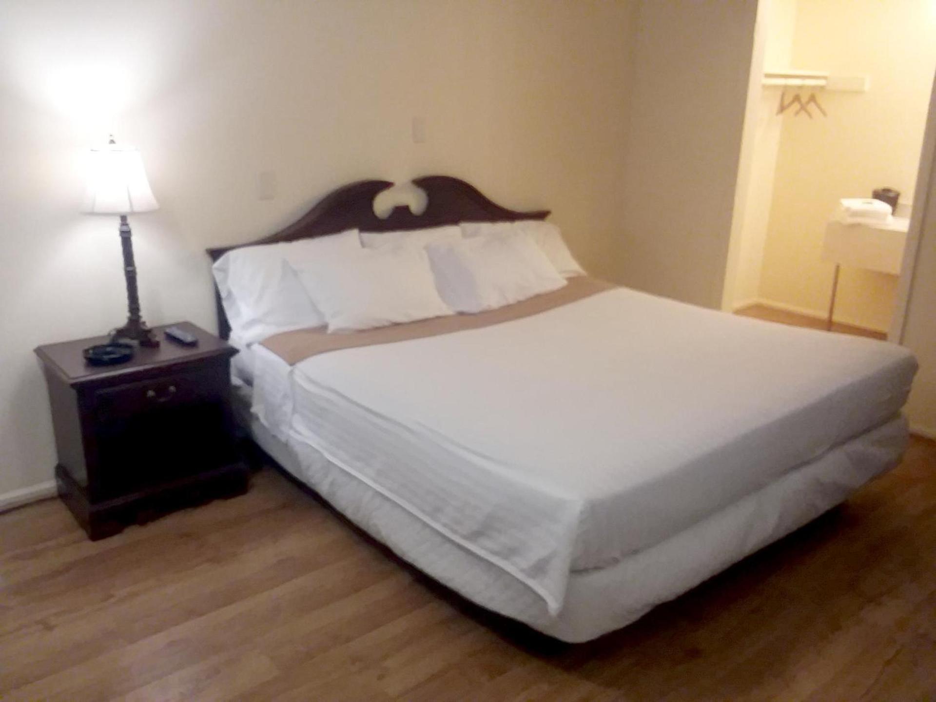 Walton Inn photo 10