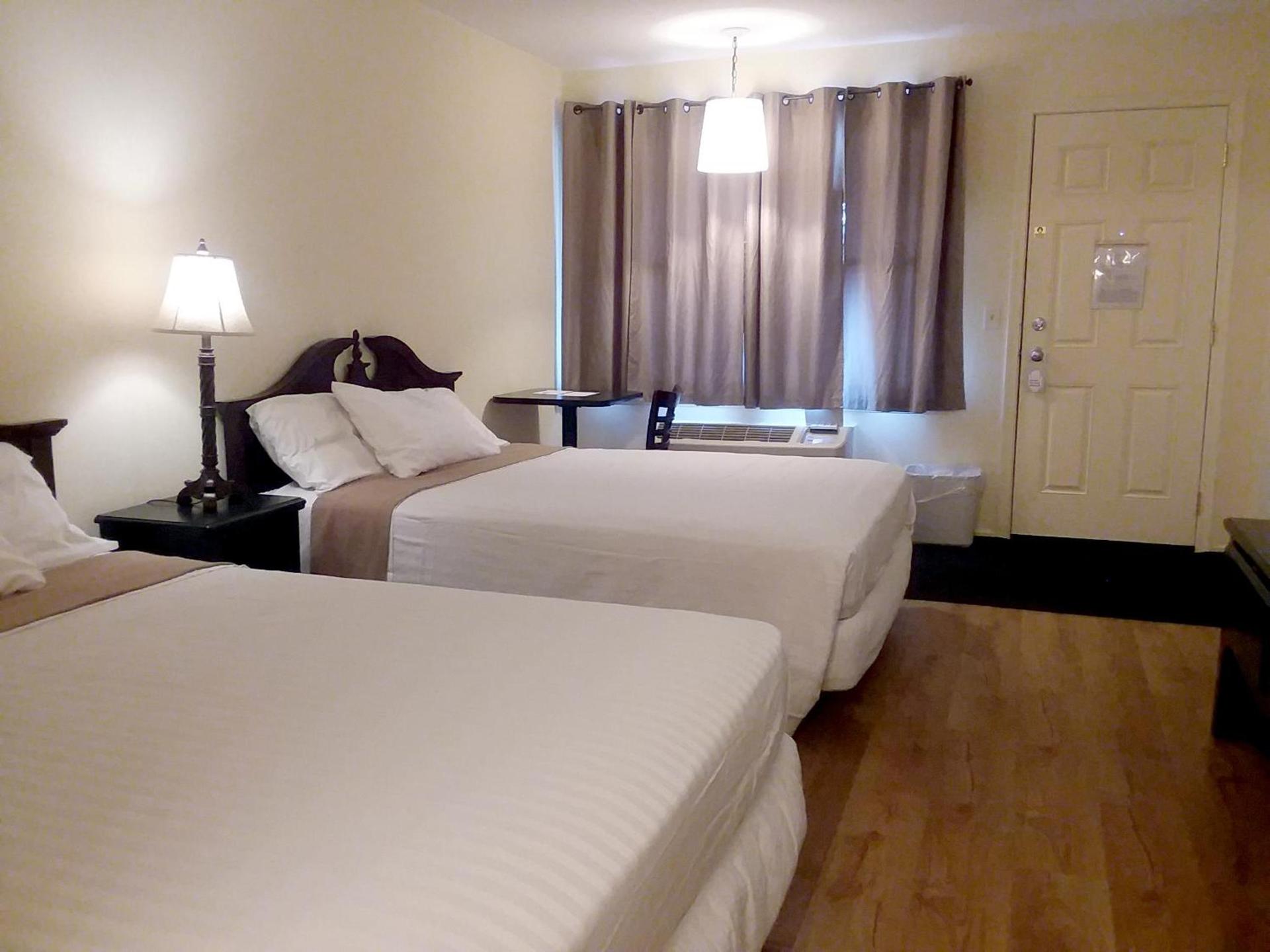 Walton Inn photo 5