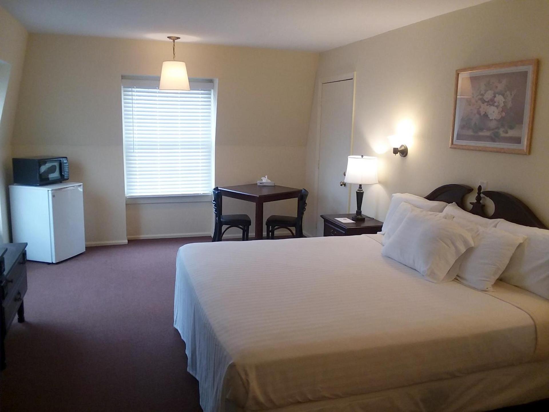 Walton Inn photo 11