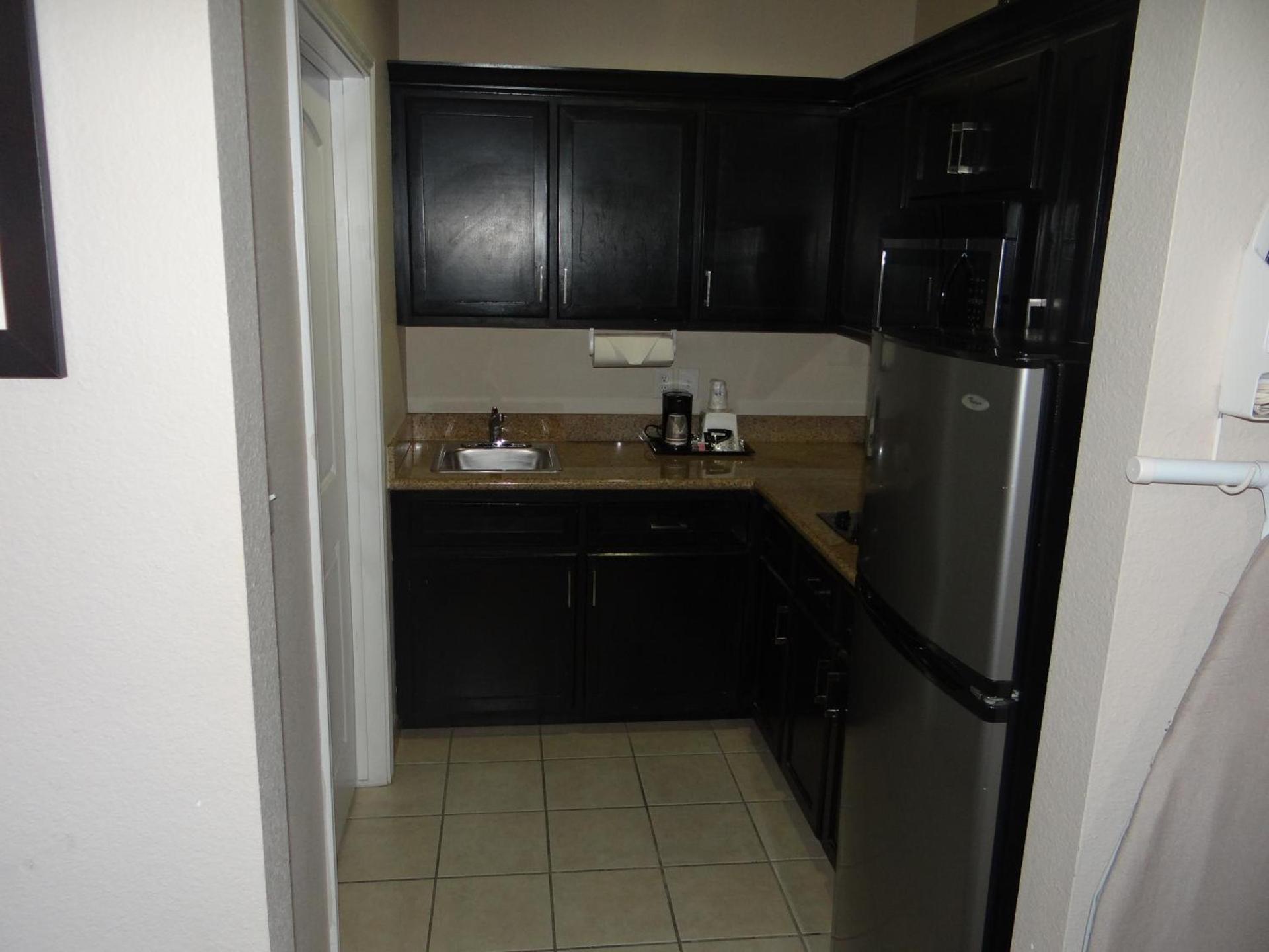 Crystal Inn - Garth Rd photo 5