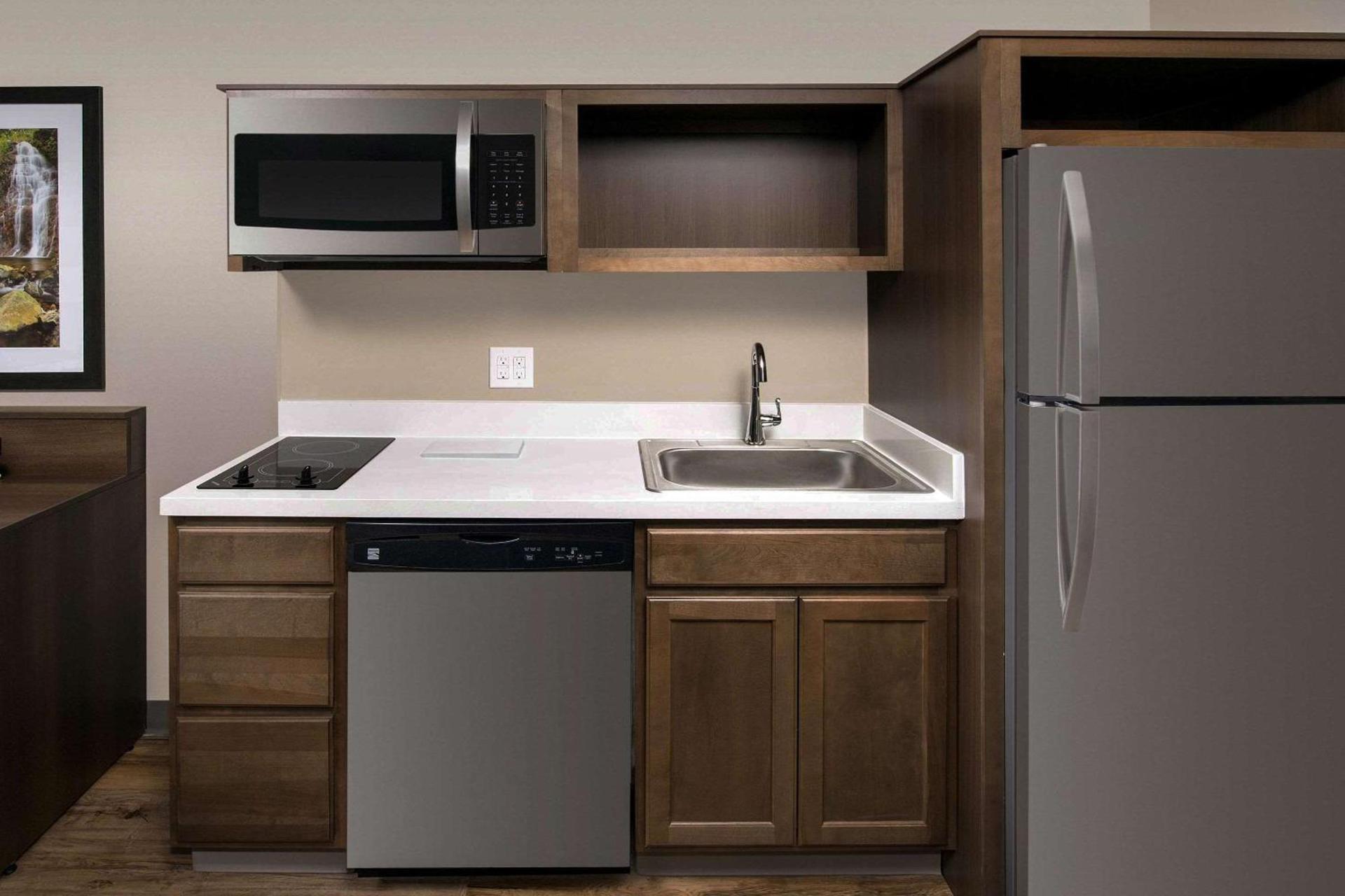 Woodspring Suites Cherry Hill photo 10
