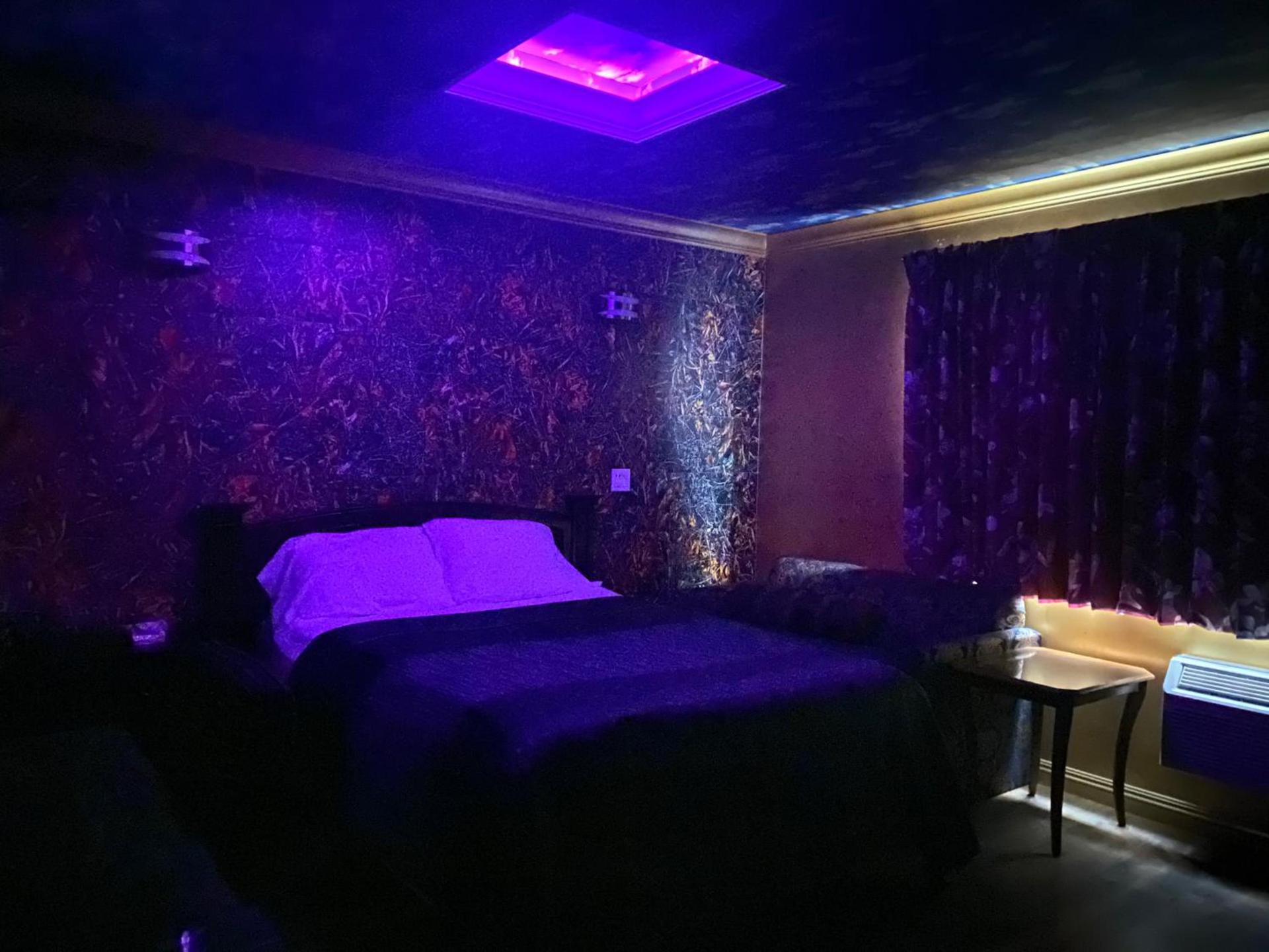 Villa Park Motel photo 14