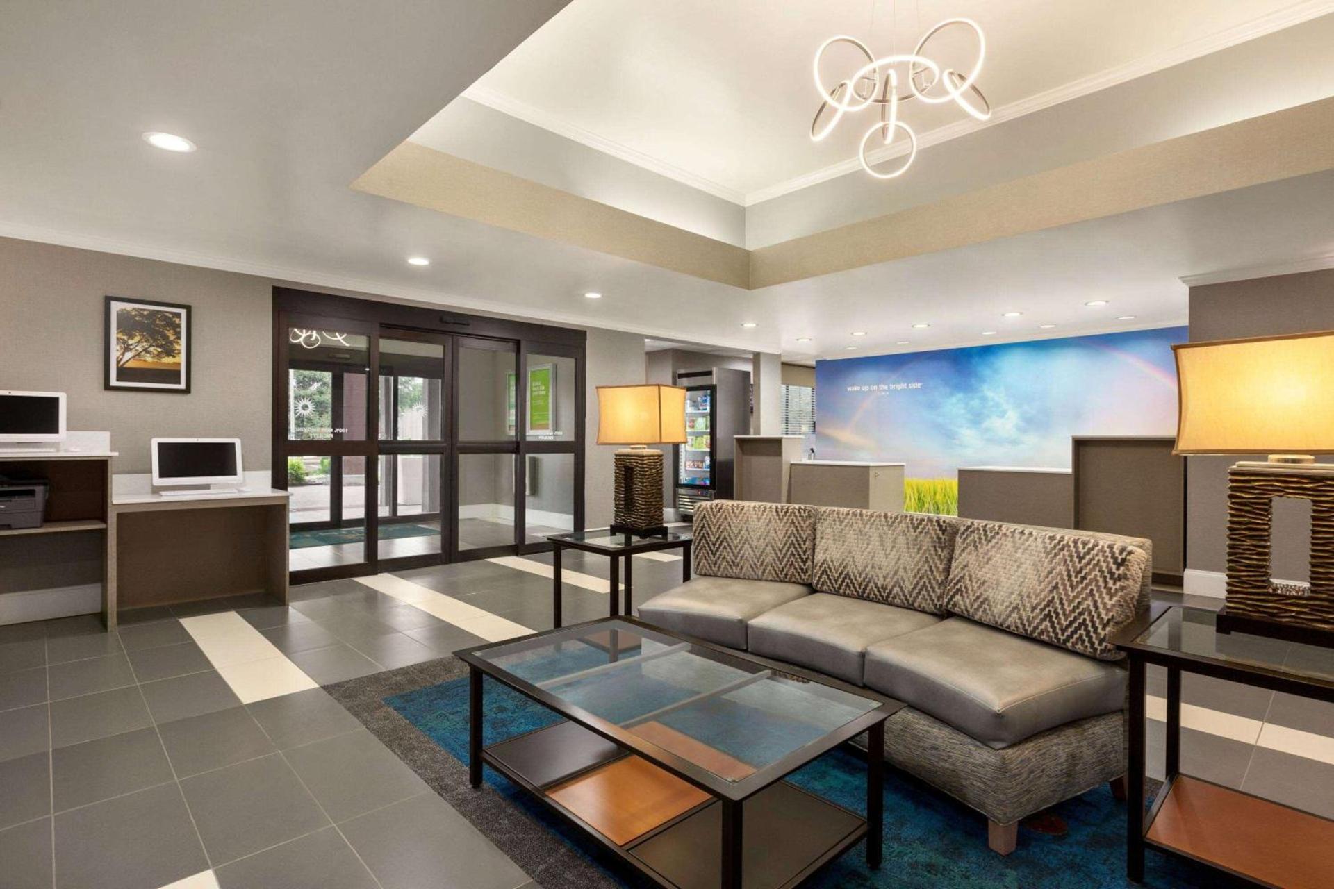La Quinta by Wyndham Dublin photo 5