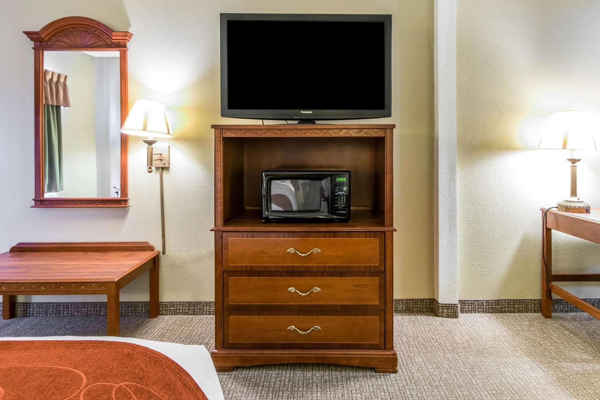 Comfort Suites Owensboro South photo 11