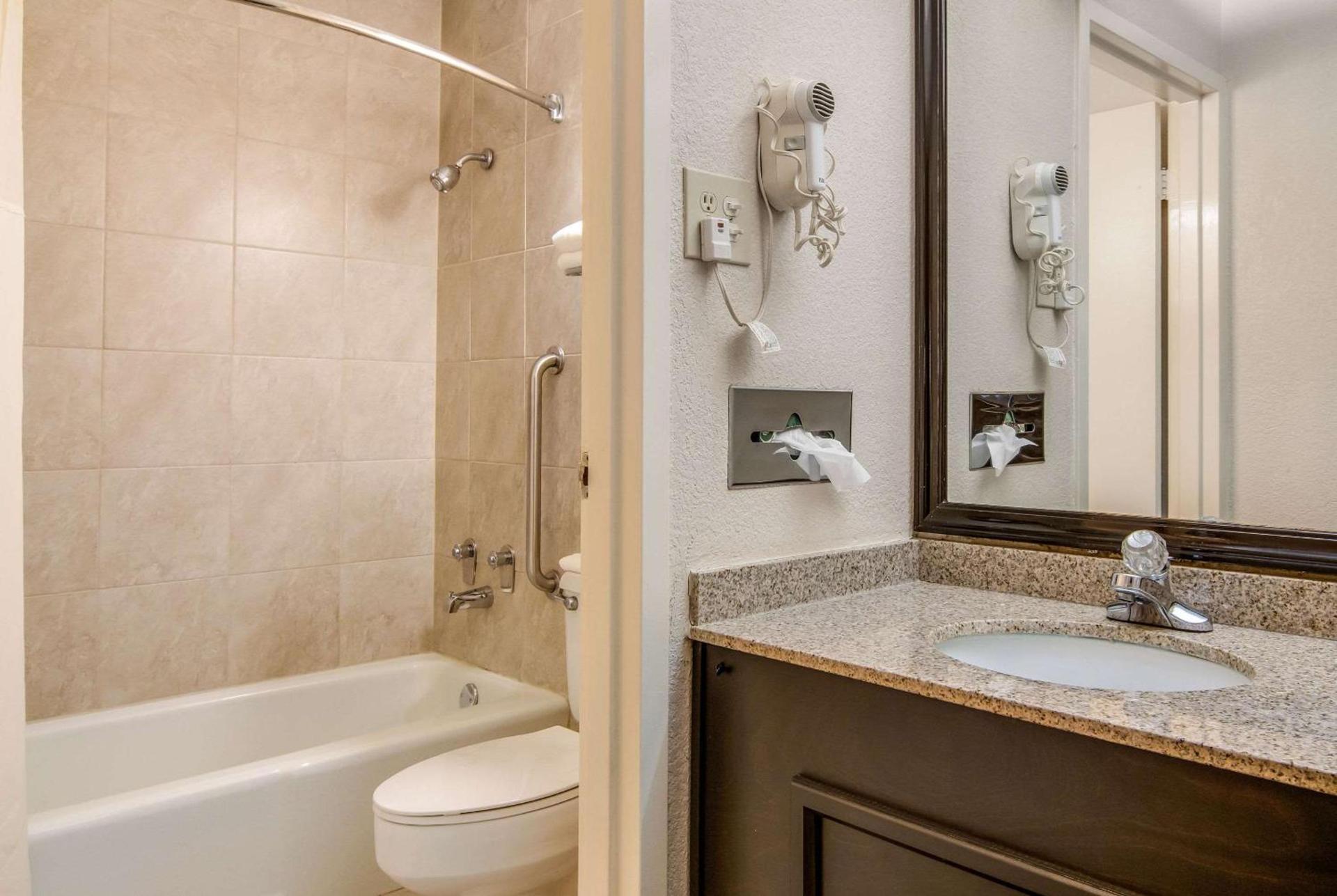 Quality Inn Suwanee I-85 photo 6