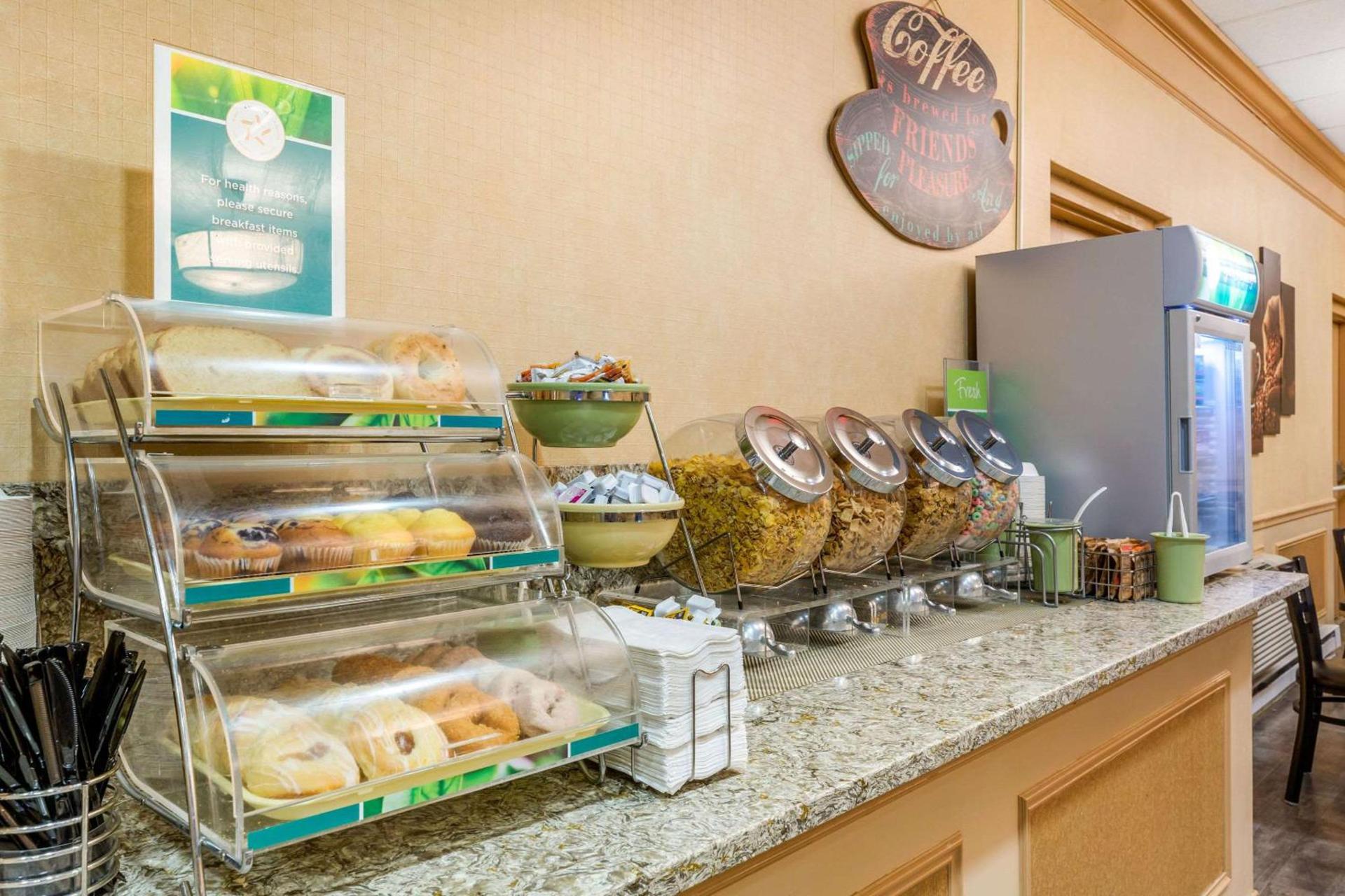 Quality Inn Old Saybrook - Westbrook photo 35