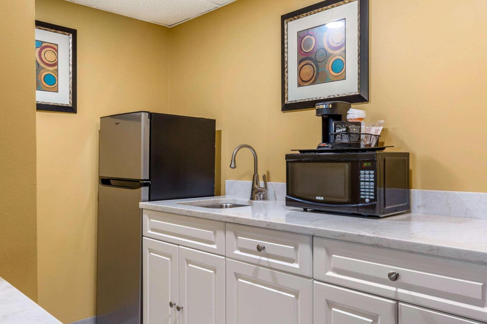 Quality Inn Old Saybrook - Westbrook photo 26