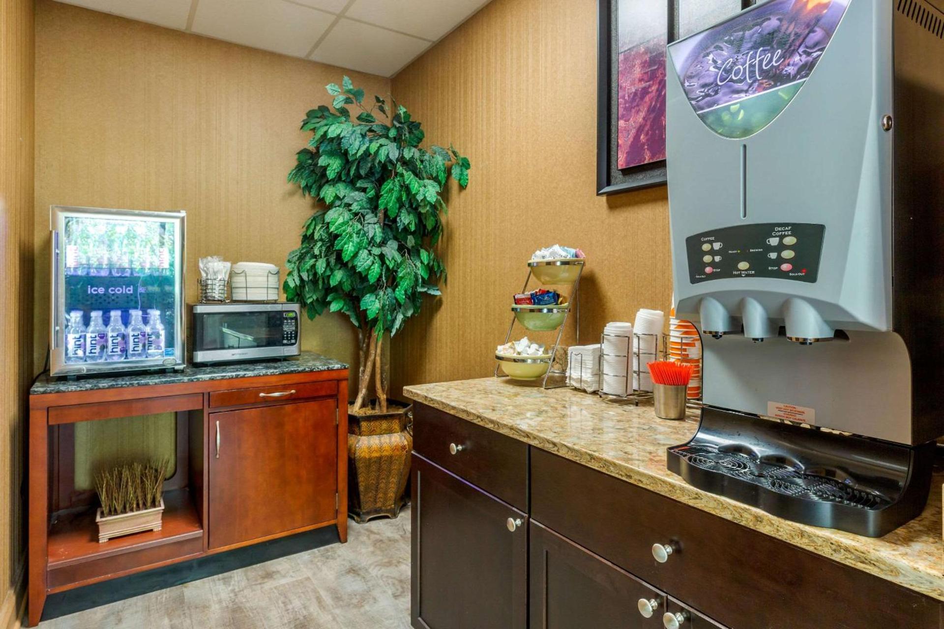 Quality Inn Old Saybrook - Westbrook photo 36