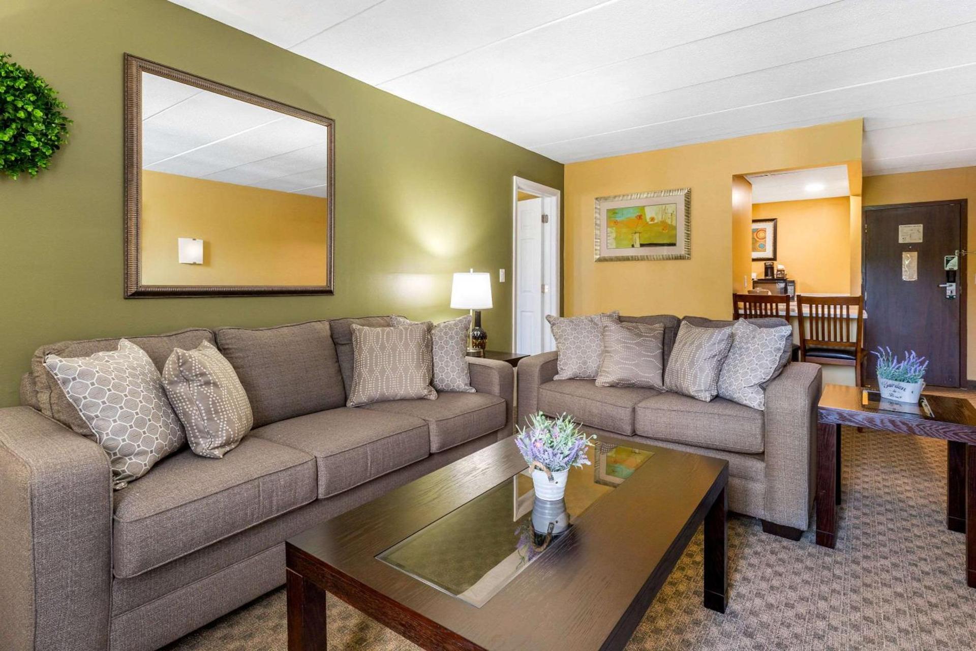 Quality Inn Old Saybrook - Westbrook photo 25