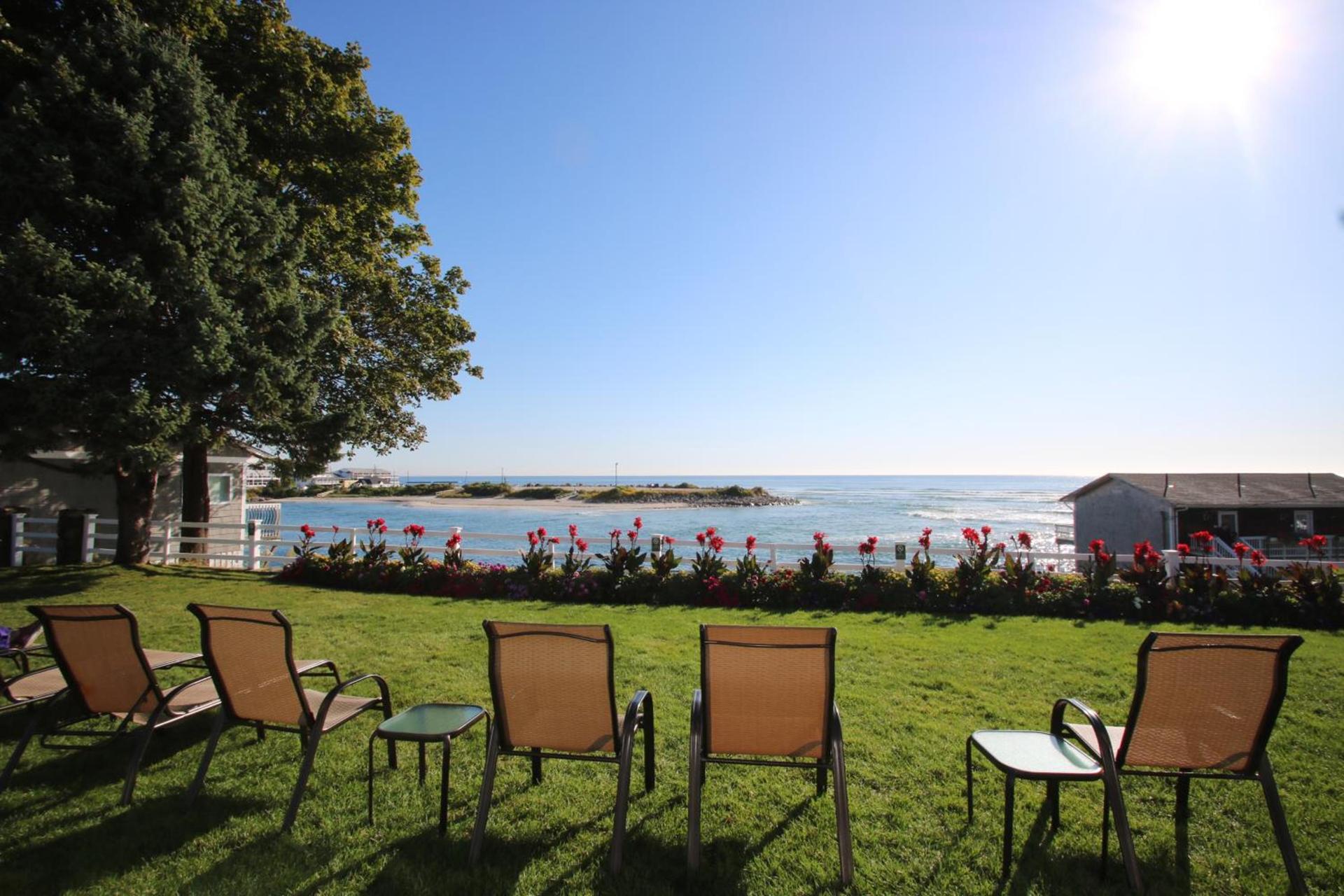 Terrace By The Sea photo 44