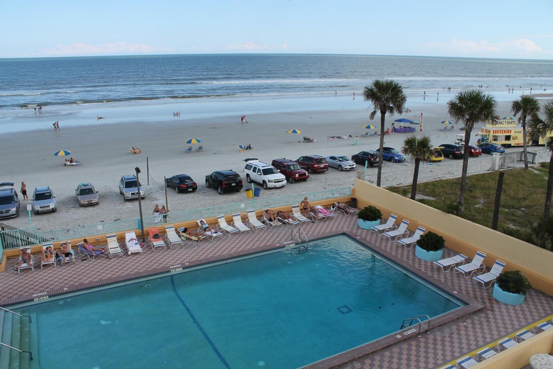 Fountain Beach Resort - Daytona Beach photo 28