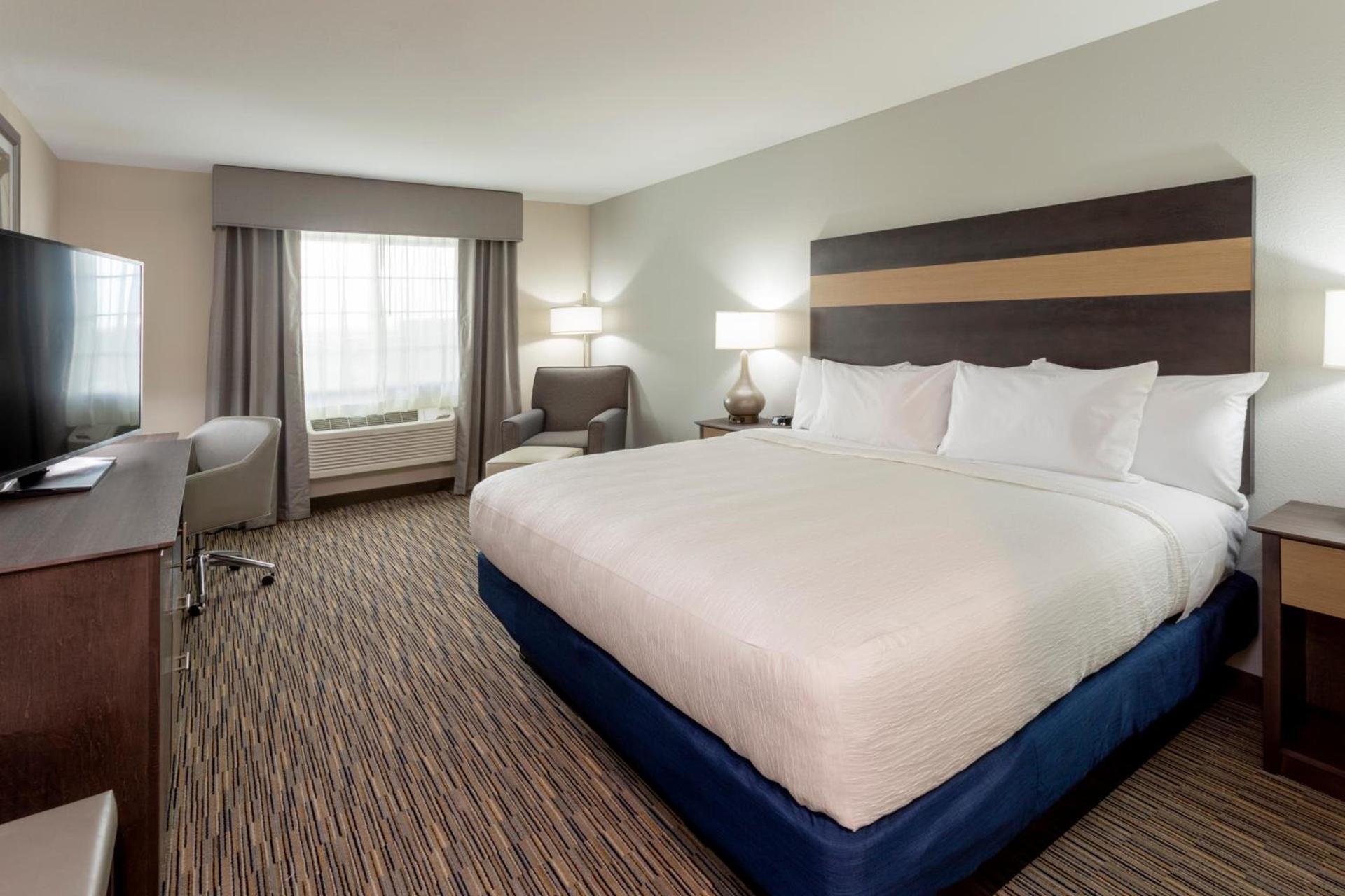 GrandStay Hotel & Suites photo 10
