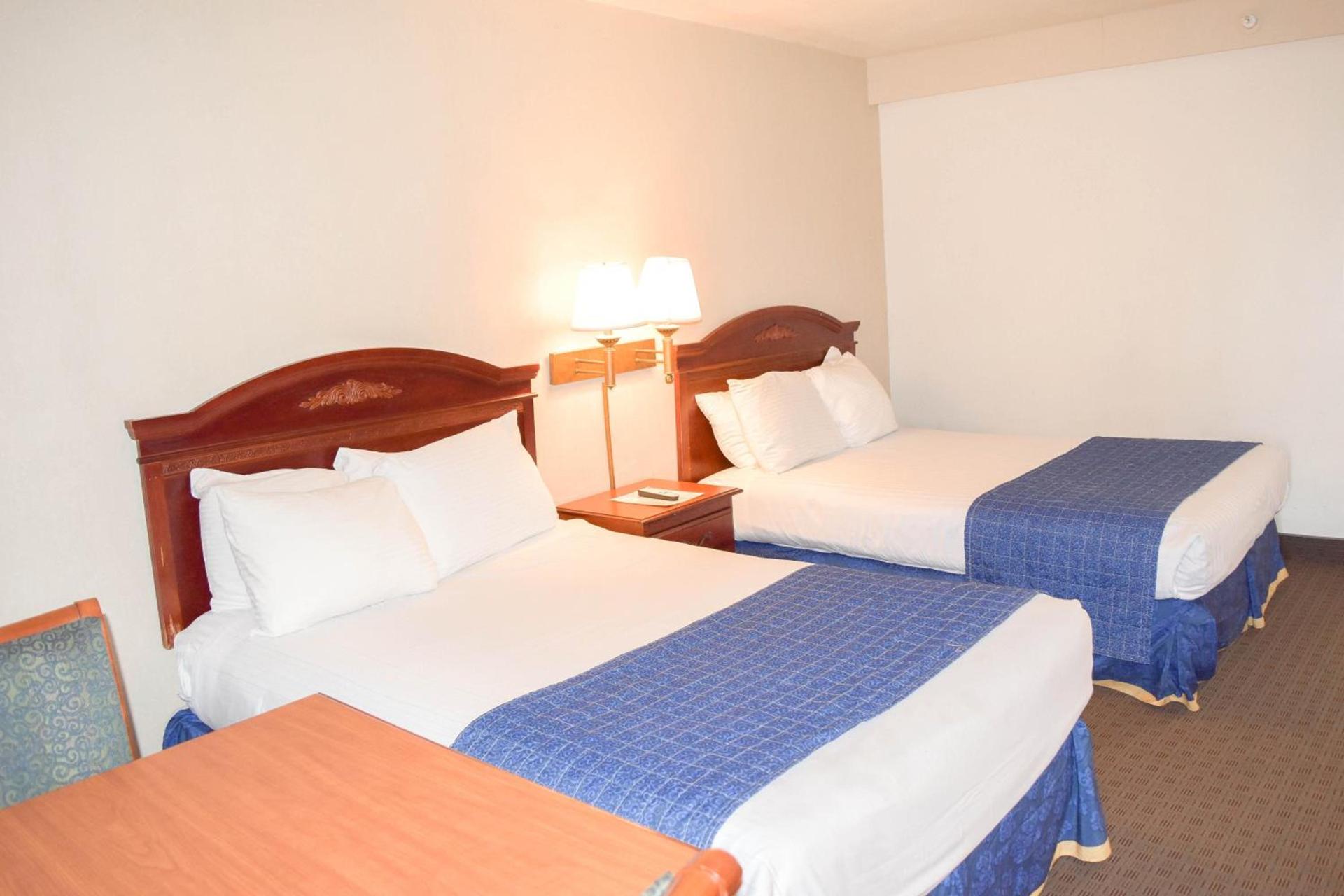Attleboro Motor Inn photo 6