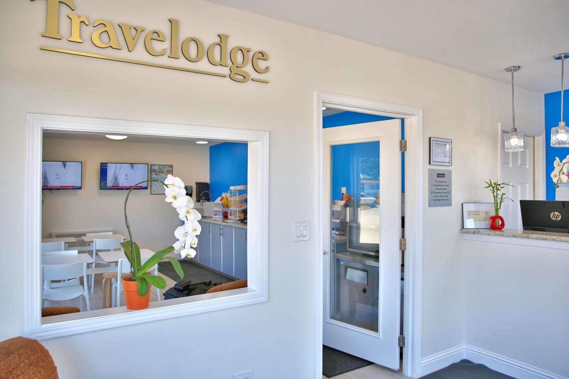 Travelodge by Wyndham Crescent City photo 4