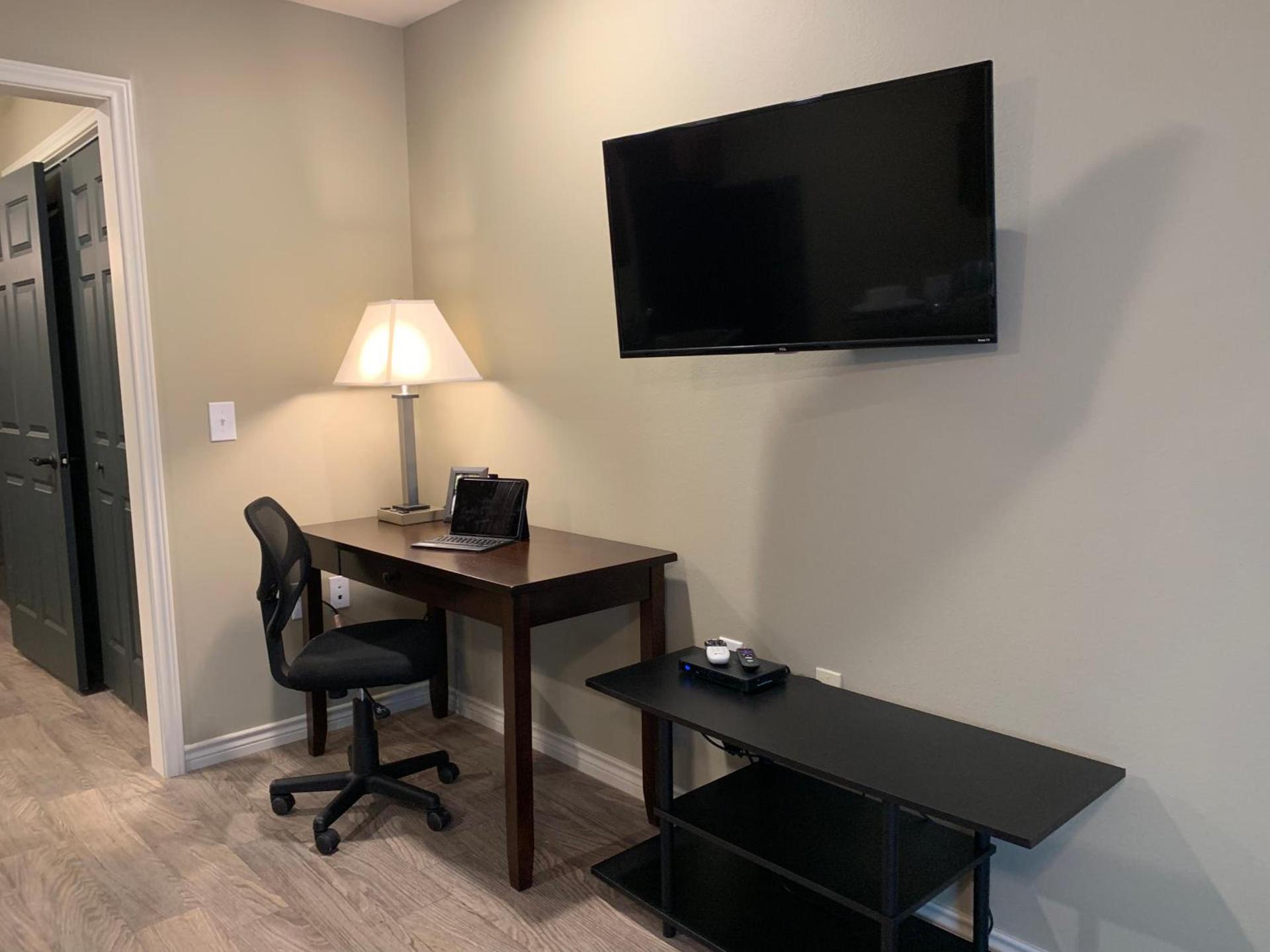 Eagle's Den Suites Andrews a Travelodge by Wyndham photo 18
