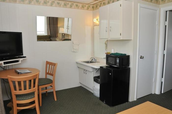 Friendship Oceanfront Suites photo 28