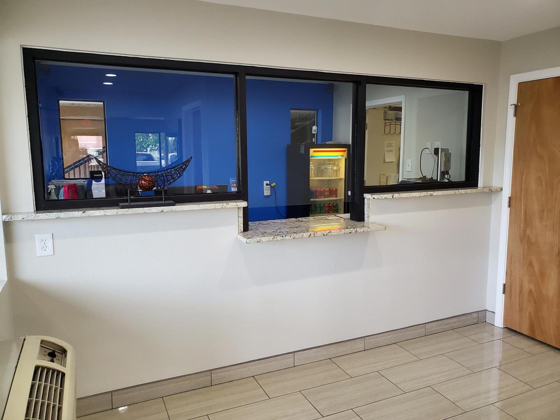 Travelodge by Wyndham Albuquerque West photo 13