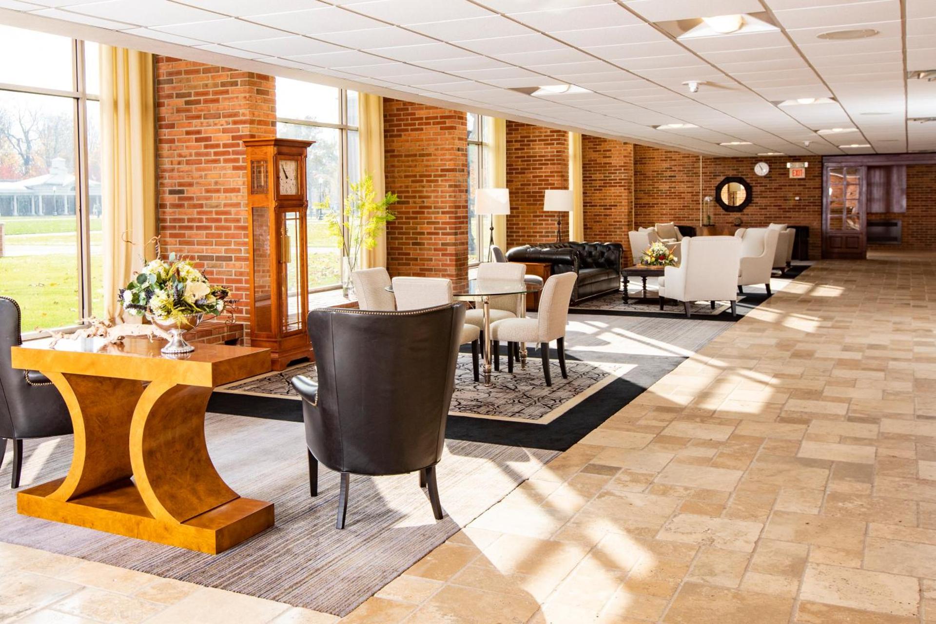 Hillsdale College Dow Hotel and Conference Center photo 11