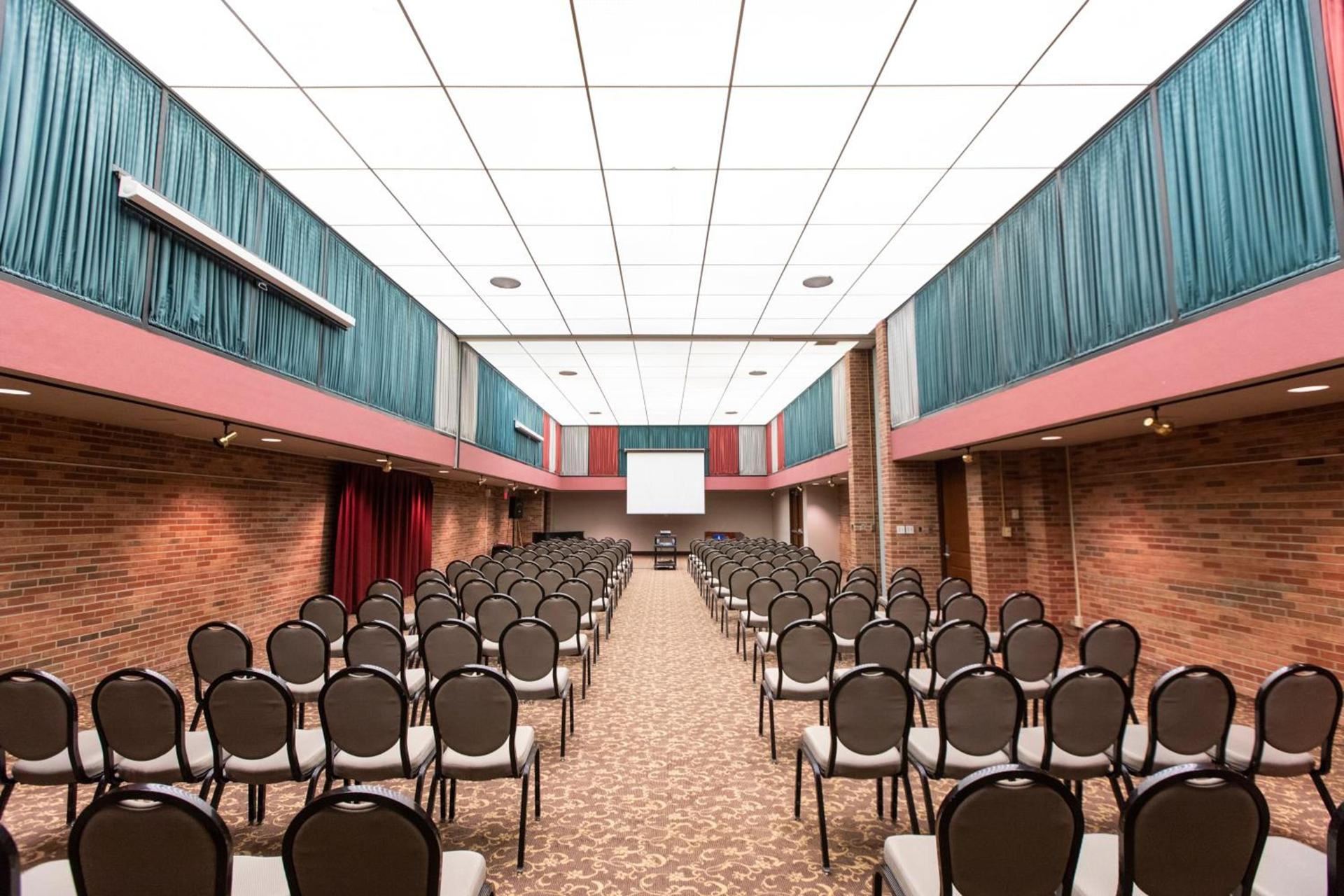 Hillsdale College Dow Hotel and Conference Center photo 18