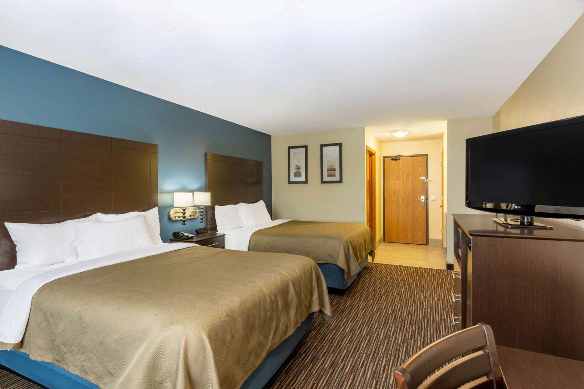 AmericInn by Wyndham Jefferson photo 38