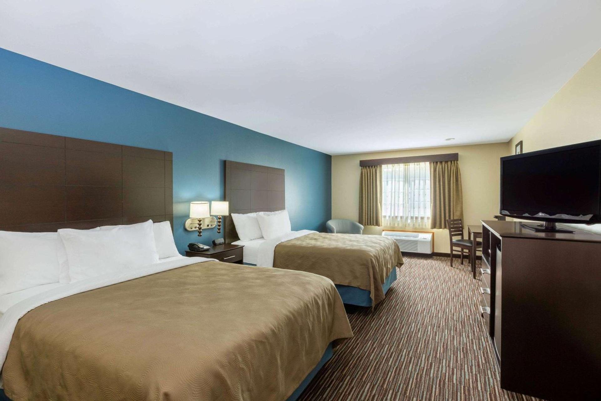 AmericInn by Wyndham Jefferson photo 24
