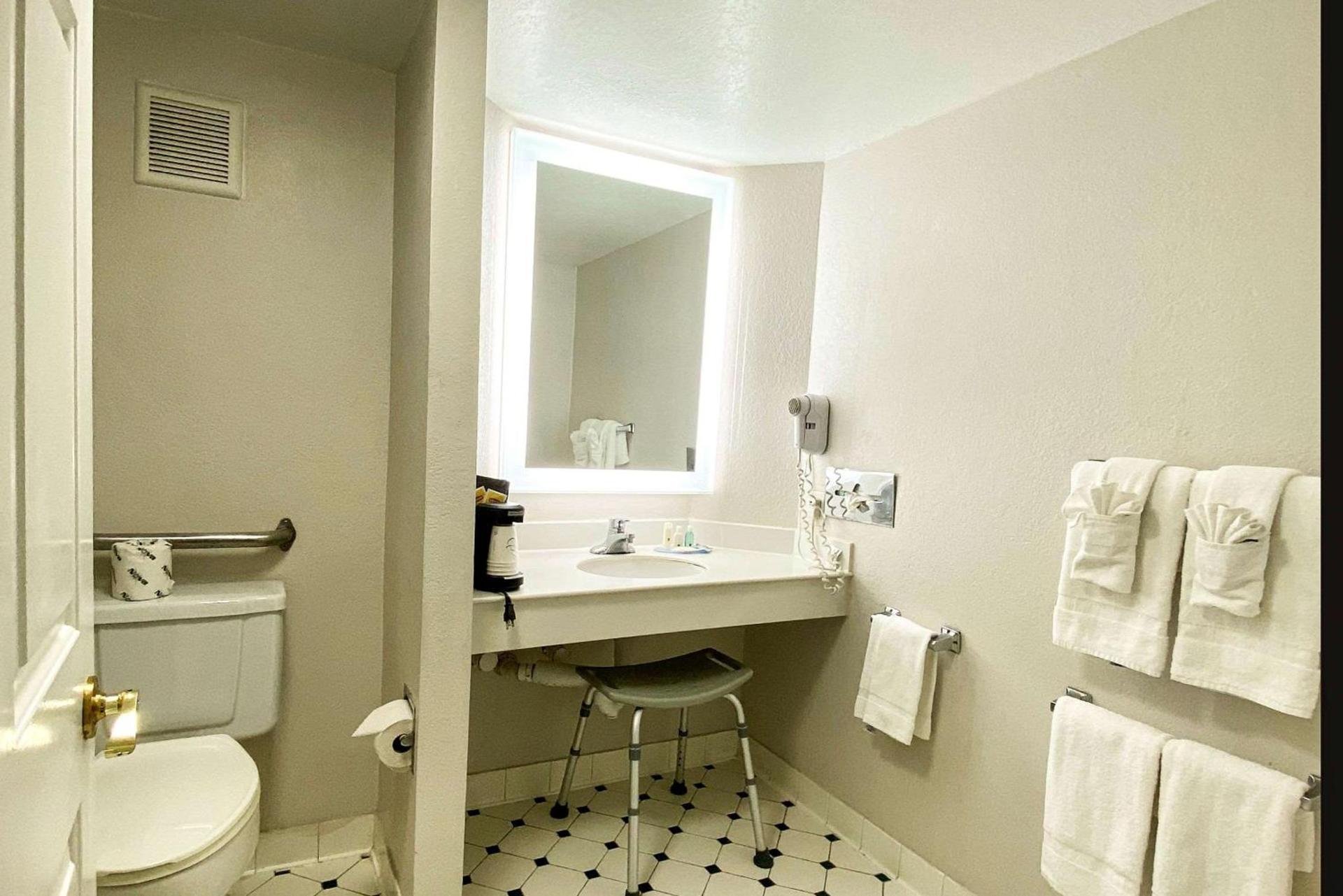 Quality Inn Harlingen photo 6