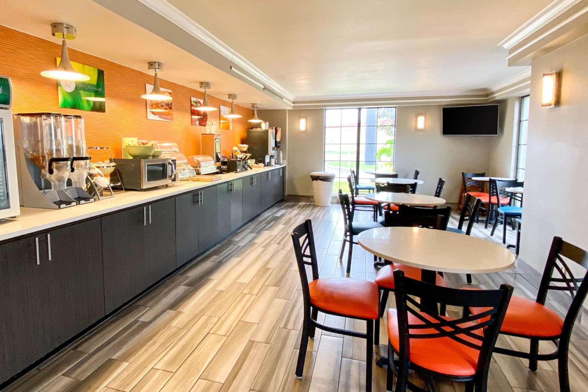 Quality Inn Harlingen photo 8