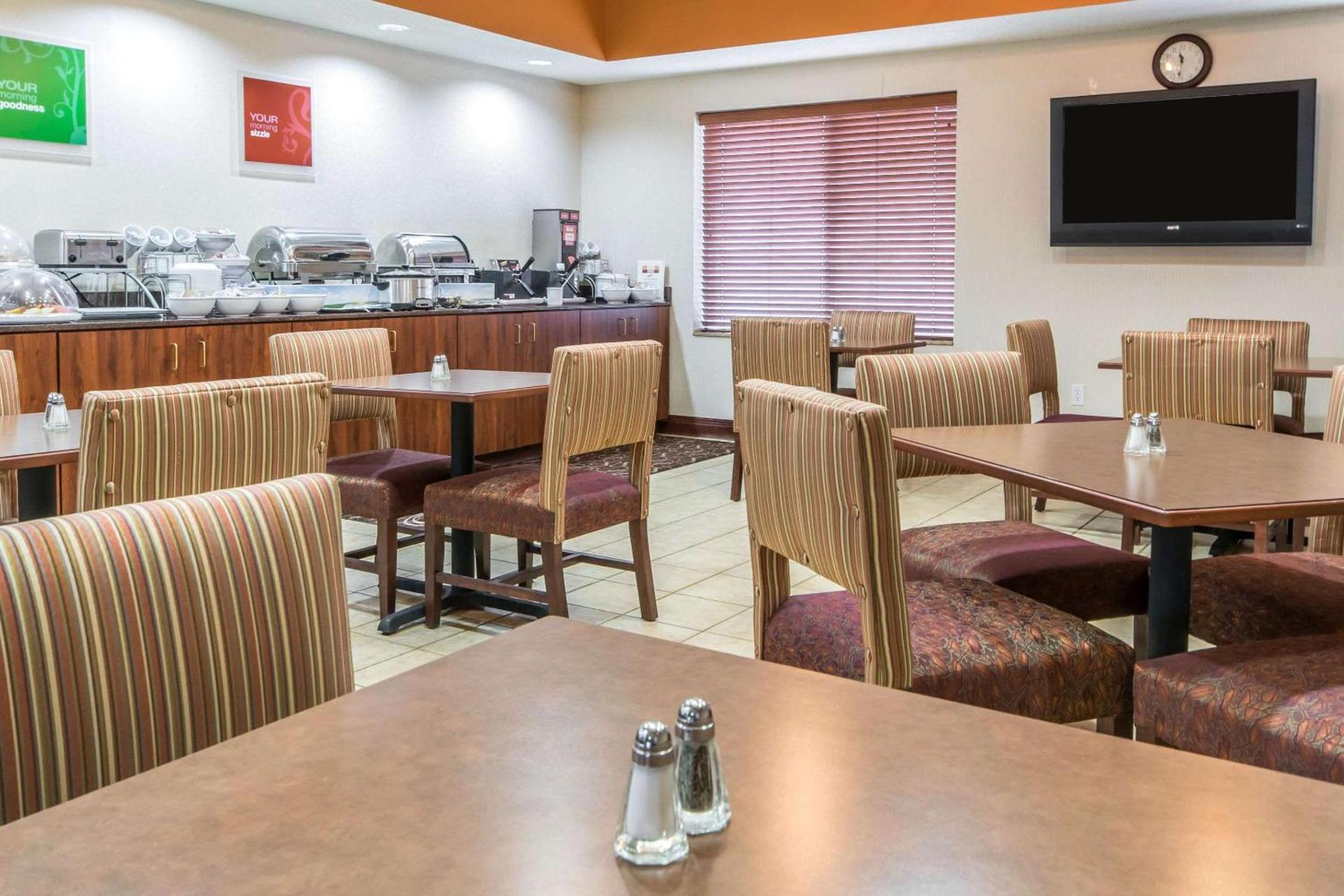 Comfort Suites Owensboro South photo 27