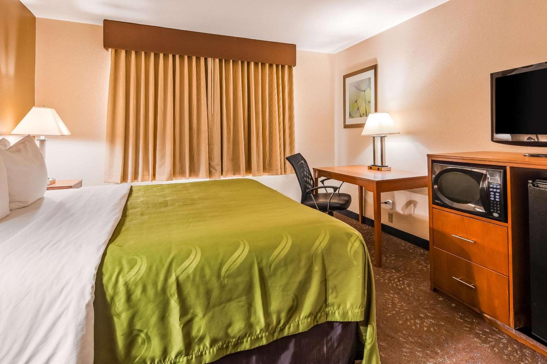 Quality Inn Tomah photo 15