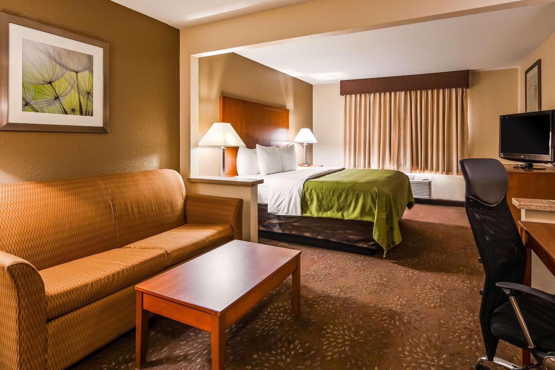 Quality Inn Tomah photo 16