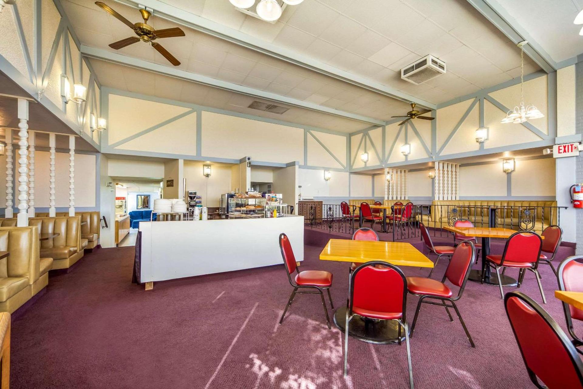 Hospitality Inn photo 7