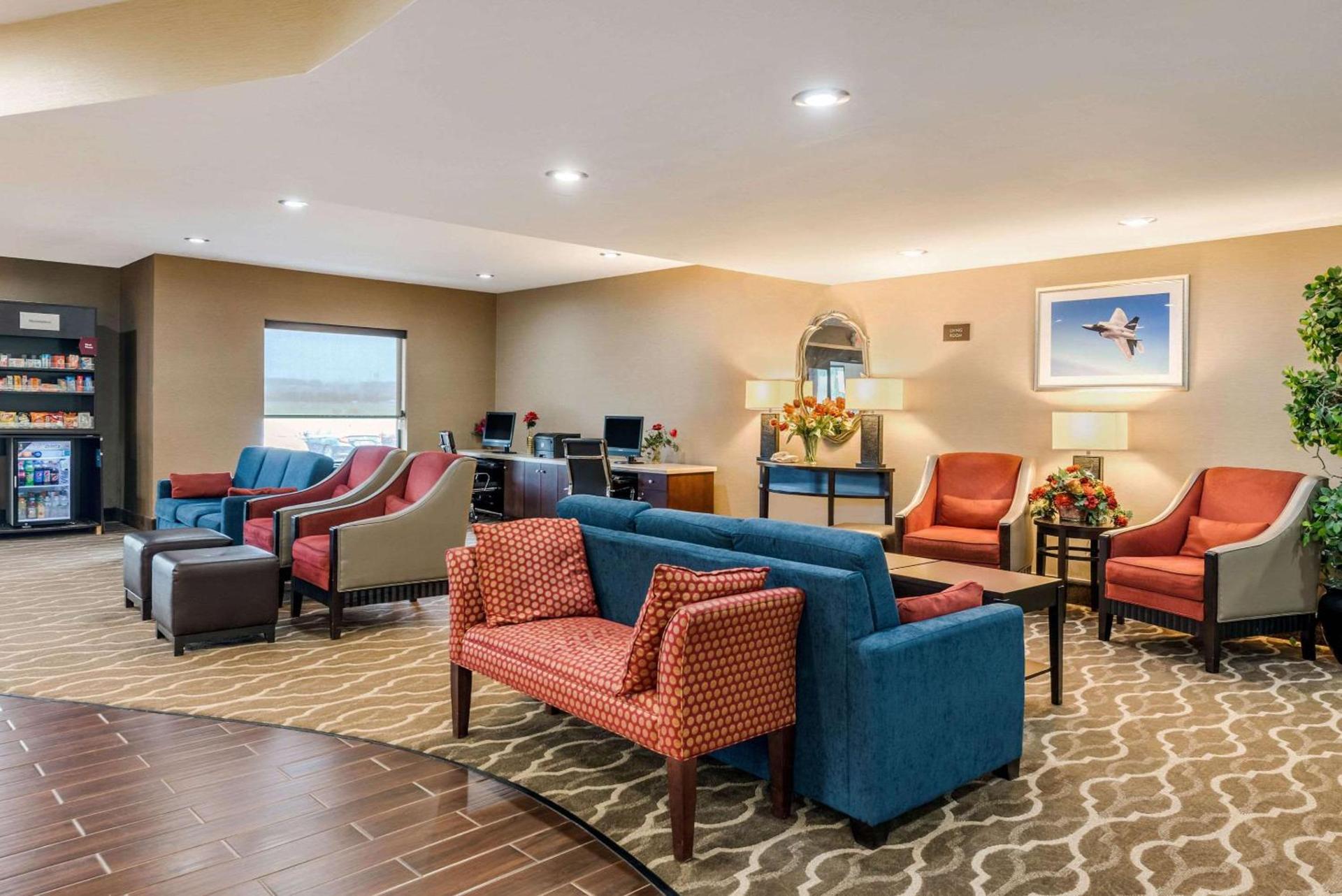 Comfort Suites Dayton-Wright Patterson photo 6