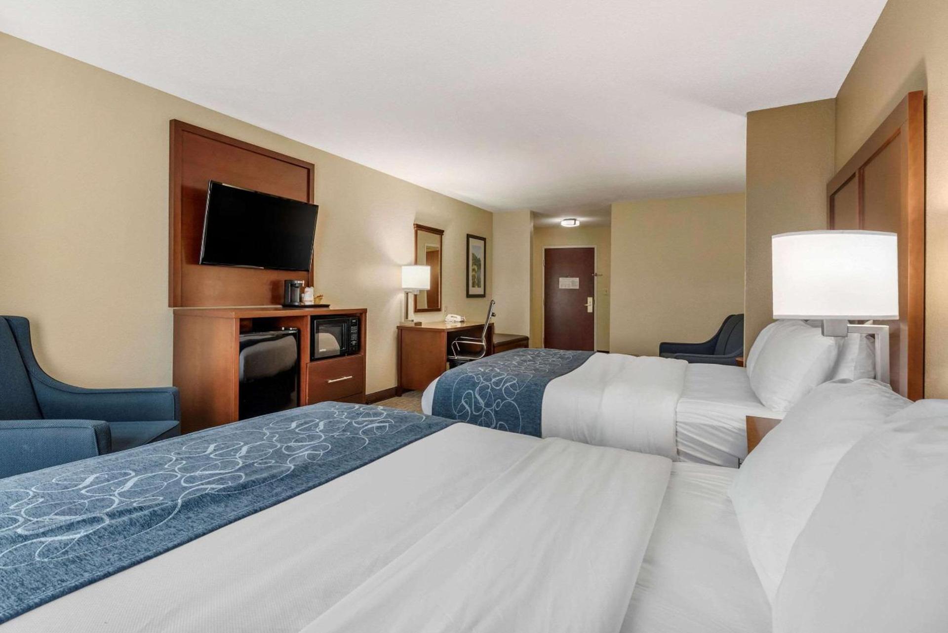 Comfort Suites Dayton-Wright Patterson photo 20